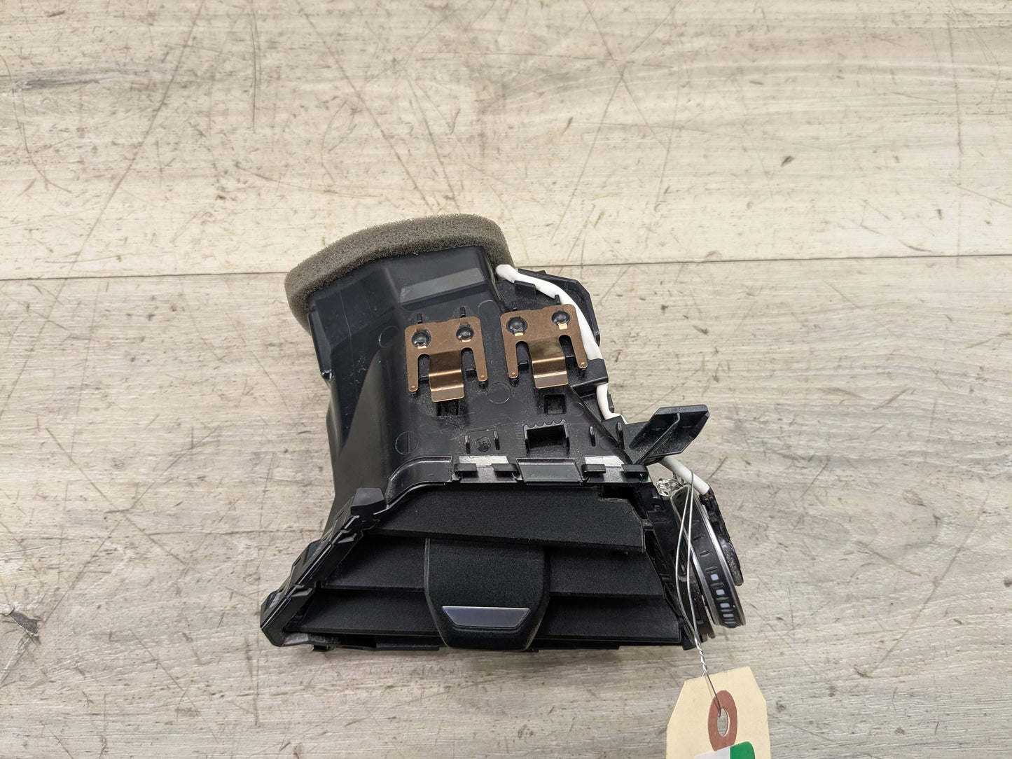 OEM BMW G20 G22 G26 G42 G80 G82 M3 M4 Right Passenger Air AC Vent Dash Grille*