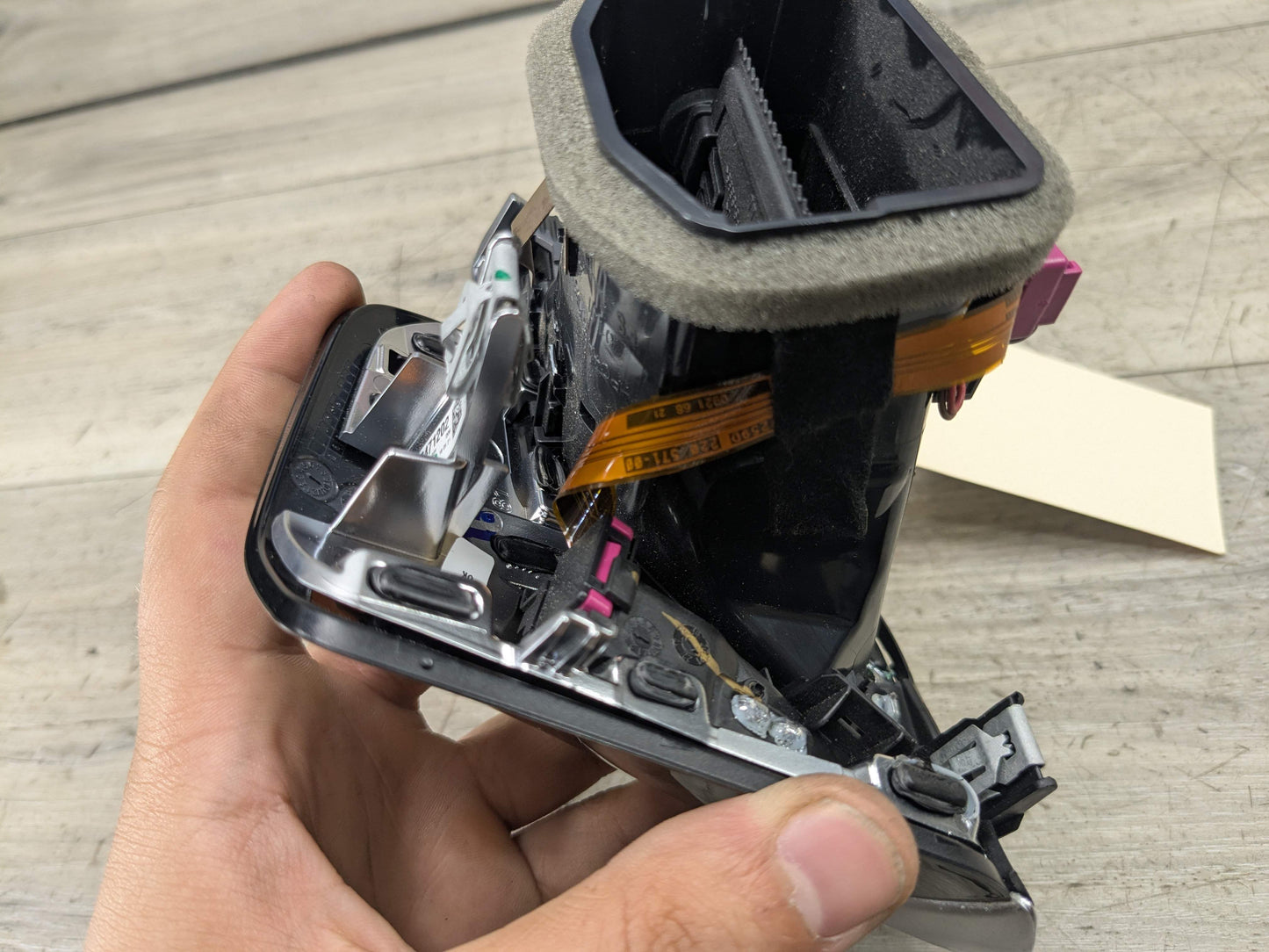 19-24 OEM BMW G20 G22 G23 G26 G80 G82 G83 M3 Left Driver Air AC Vent With Trim