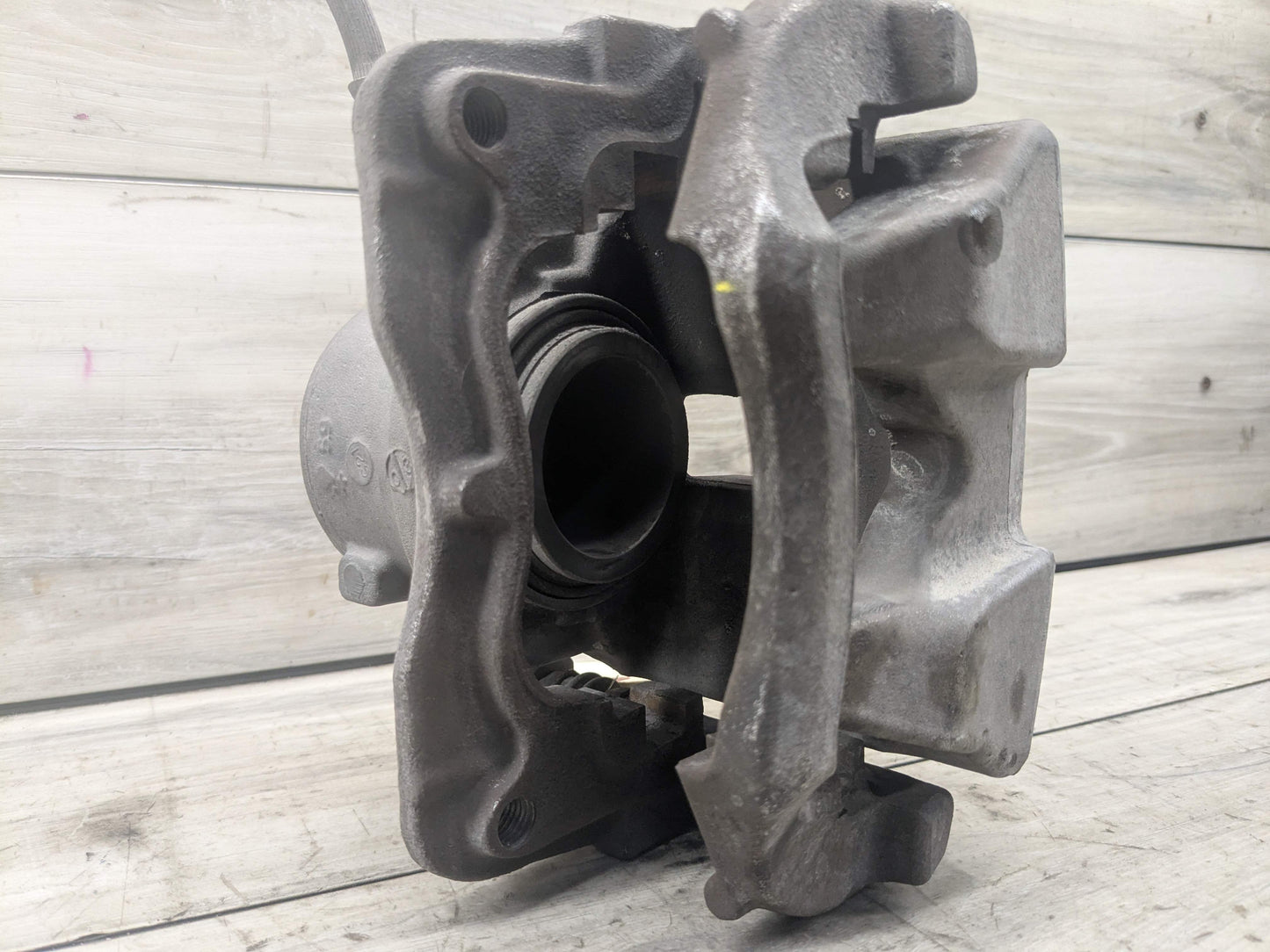 OEM BMW G20 G22 G23 G26 G42 330 M340 430 M440 REAR Left Driver Brake Caliper