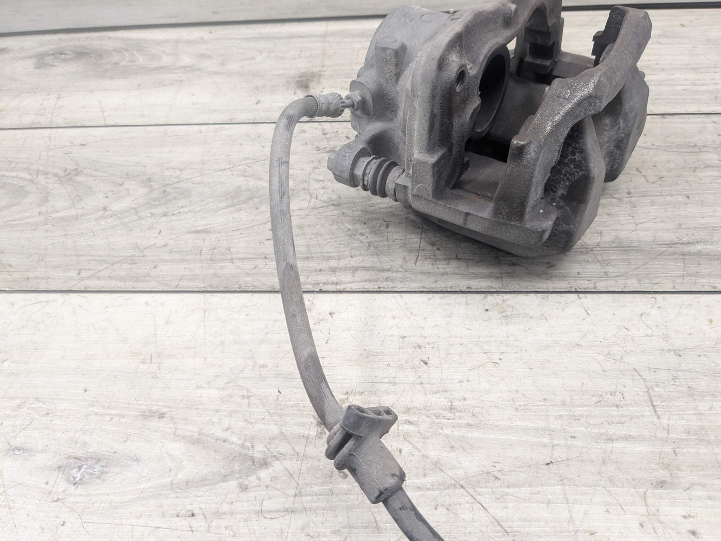 OEM BMW G20 G22 G23 G26 G42 330 M340 430 440 REAR Right Passenger Brake Caliper