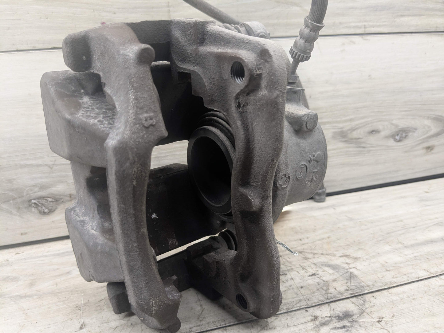 OEM BMW G20 G22 G23 G26 G42 330 M340 430 440 REAR Right Passenger Brake Caliper