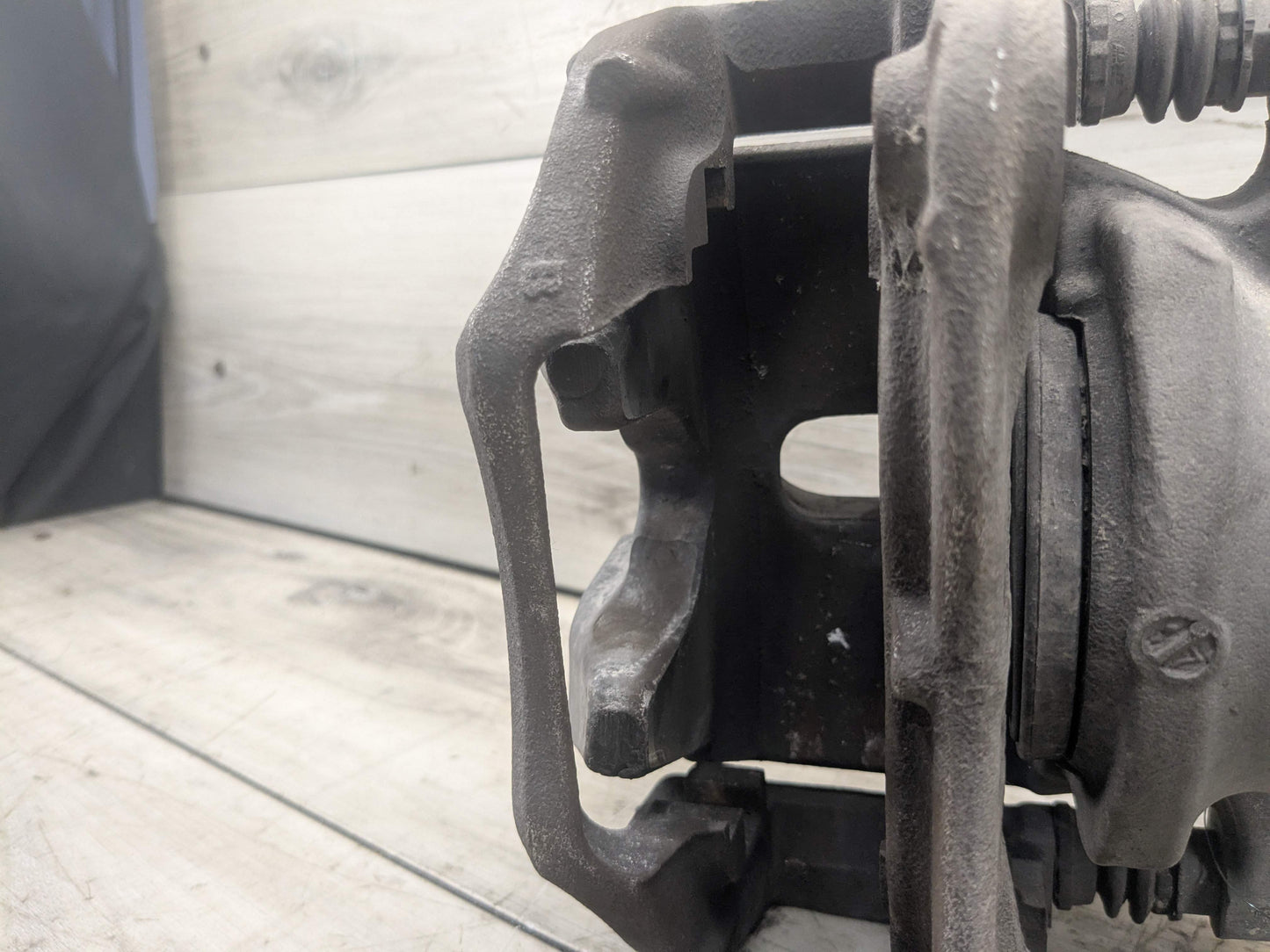 OEM BMW G20 G22 G23 G26 G42 330 M340 430 440 REAR Right Passenger Brake Caliper