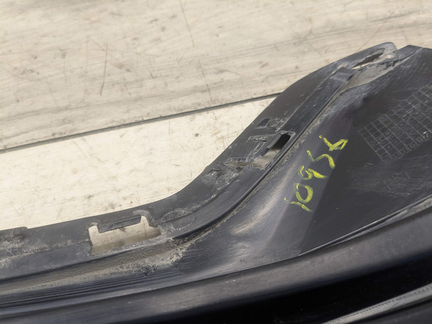 19-22 OEM BMW G20 330 BASIS Front Left Driver Side Bumper Grill Grille Trim