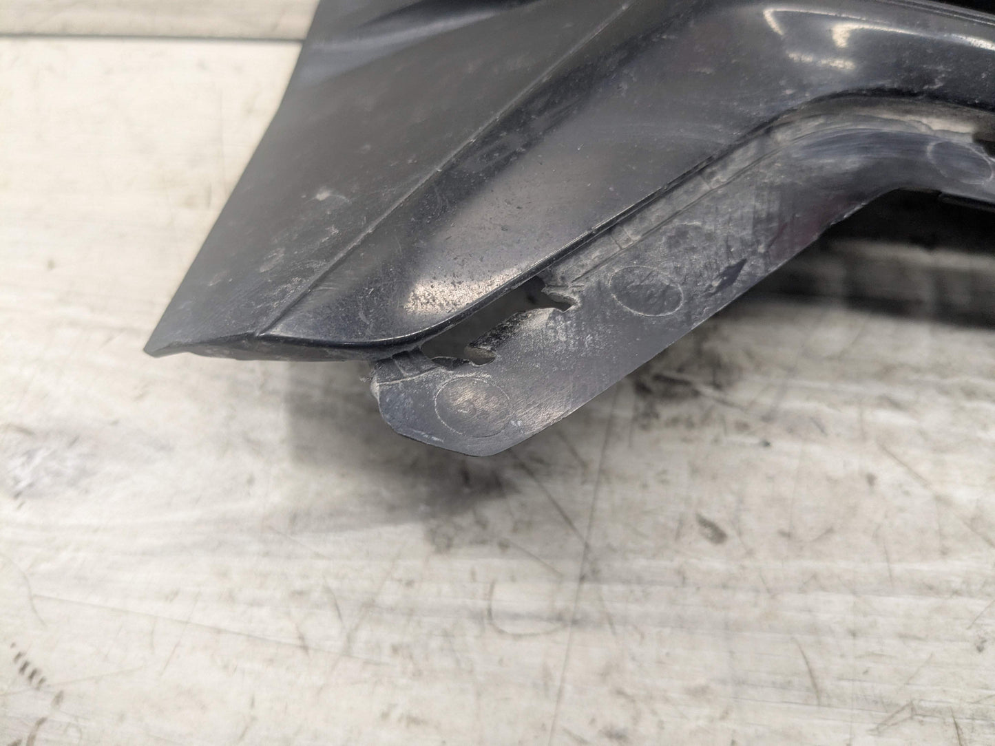 19-22 OEM BMW G20 330 BASIS Front Left Driver Side Bumper Grill Grille Trim