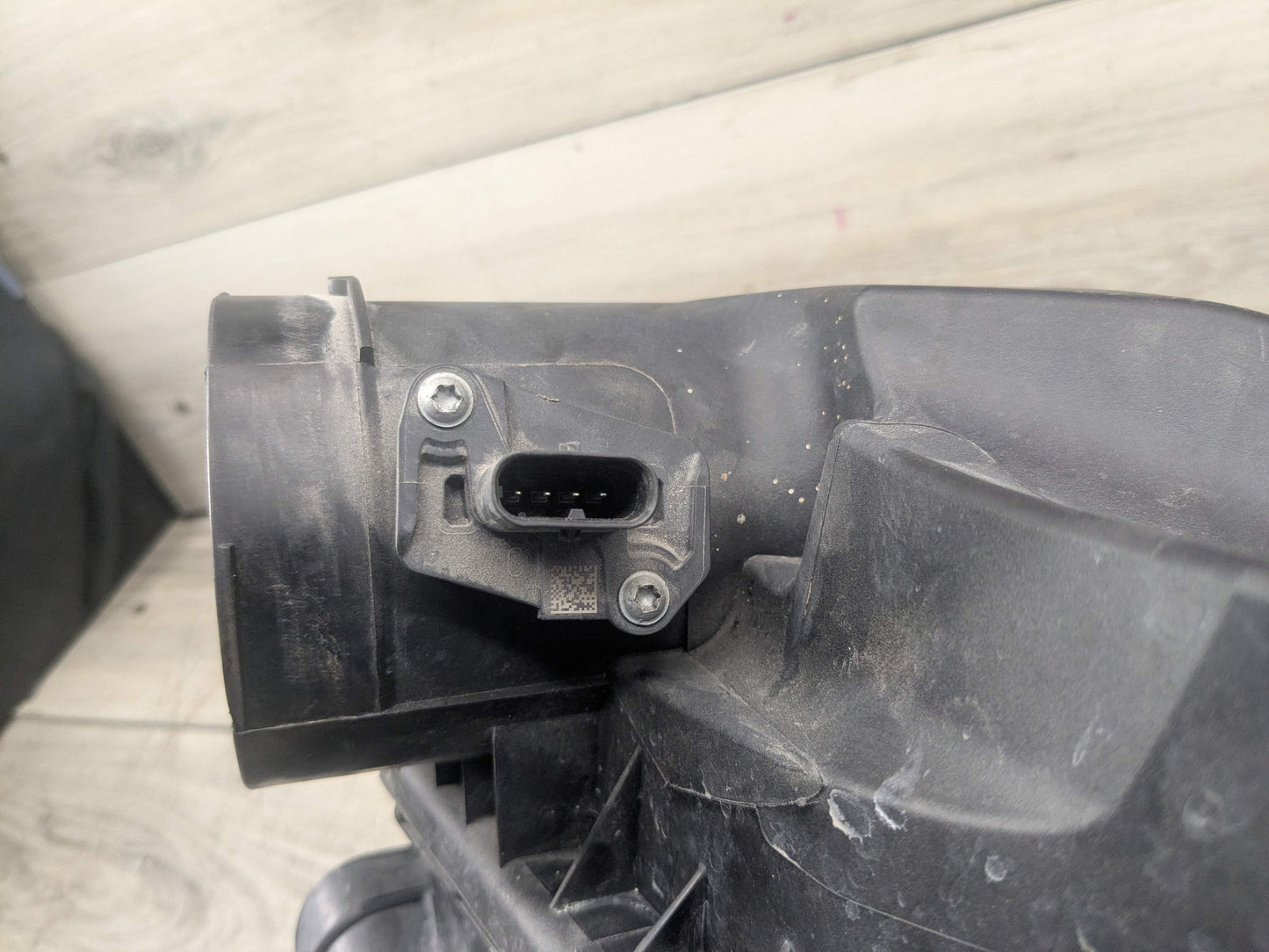 OEM BMW G20 G22 G23 G26 330 430 Engine B46 AirBox Air Box Filter Cleaner Housing