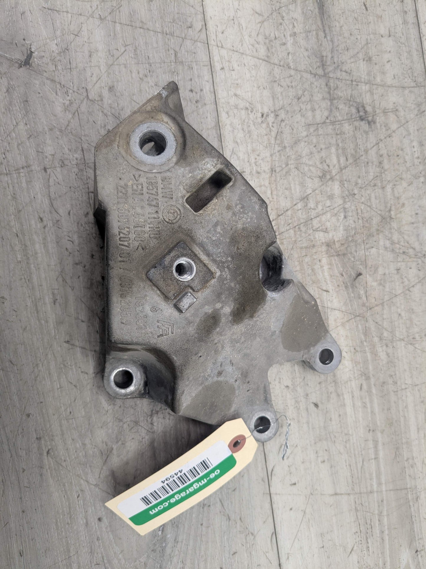 OEM BMW G01 G20* G26 G30 330 430 AWD Left Driver Engine B46 Motor Mount Bracket