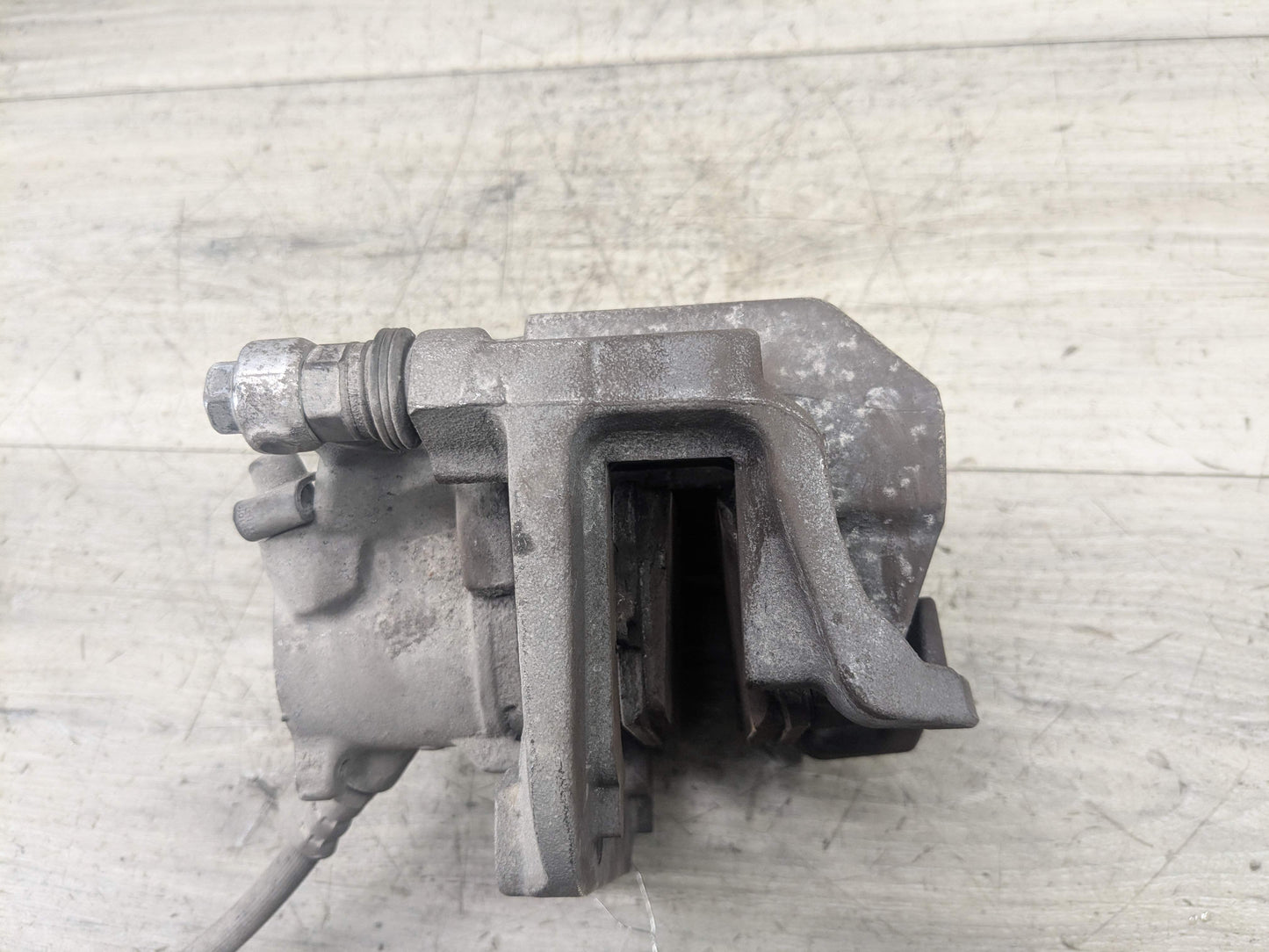 OEM BMW G20 G22 G23 G26 G42 330 M340 430 440 REAR Right Passenger Brake Caliper