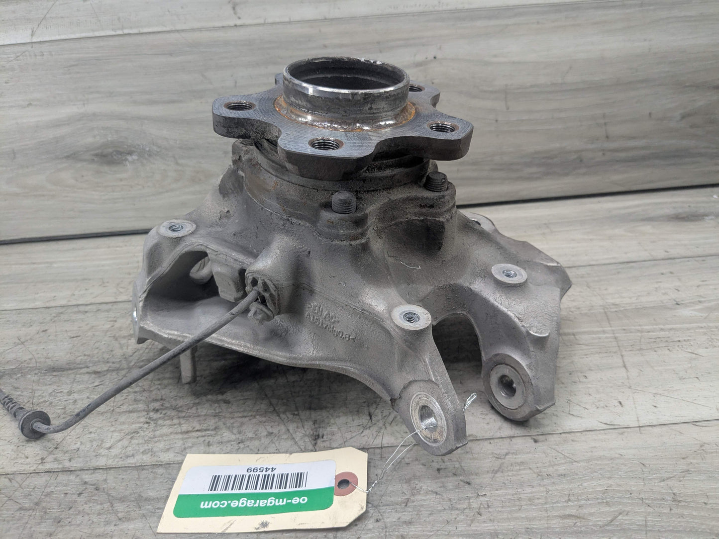 19-25 OEM BMW G20 330 M340 REAR Left Driver Side Knuckle Hub Spindle Bearing