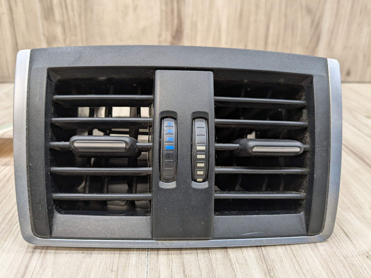 OEM BMW F30 F32 F33 F36 F80 F82 F83 M3 M4 328 335 435 Rear AC Air Vent Grille