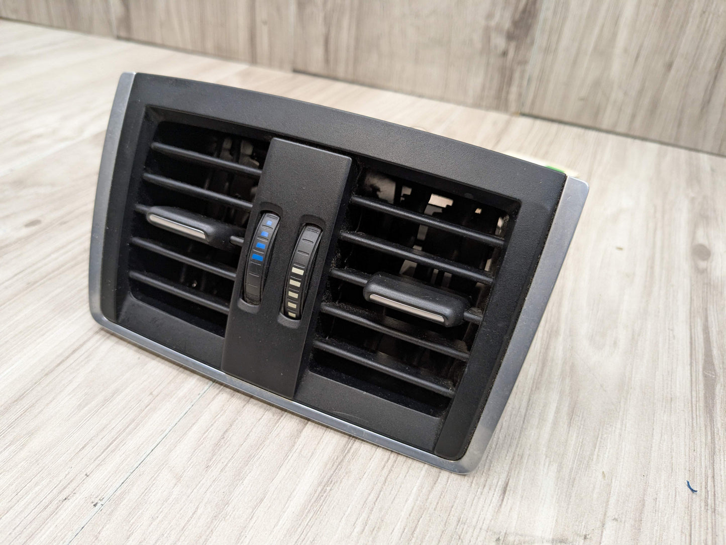 OEM BMW F30 F32 F33 F36 F80 F82 F83 M3 M4 328 335 435 Rear AC Air Vent Grille