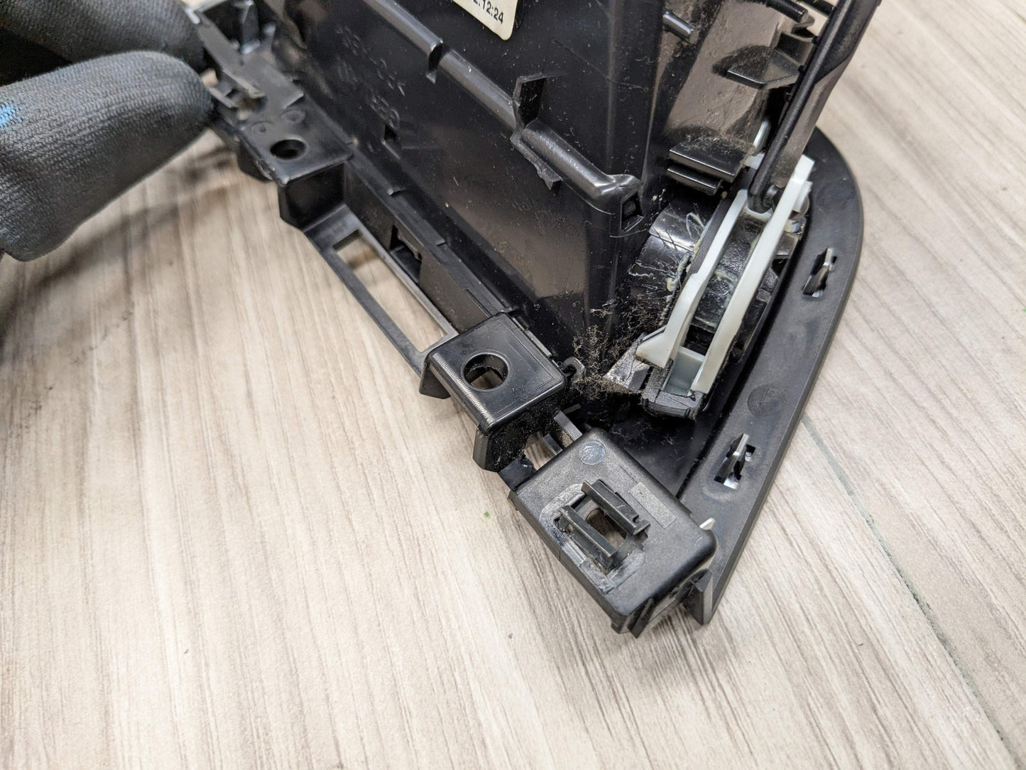 OEM BMW F30 F32 F33 F36 F80 F82 F83 M3 M4 Right Passenger AC Air Vent Grille