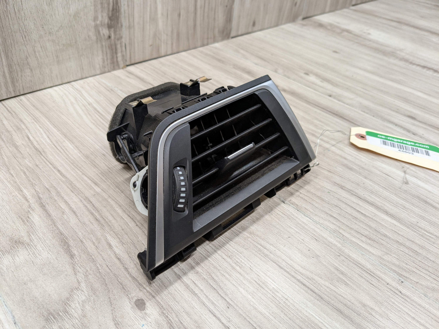 OEM BMW F30 F32 F33 F36 F80 F82 F83 M3 M4 Right Passenger AC Air Vent Grille