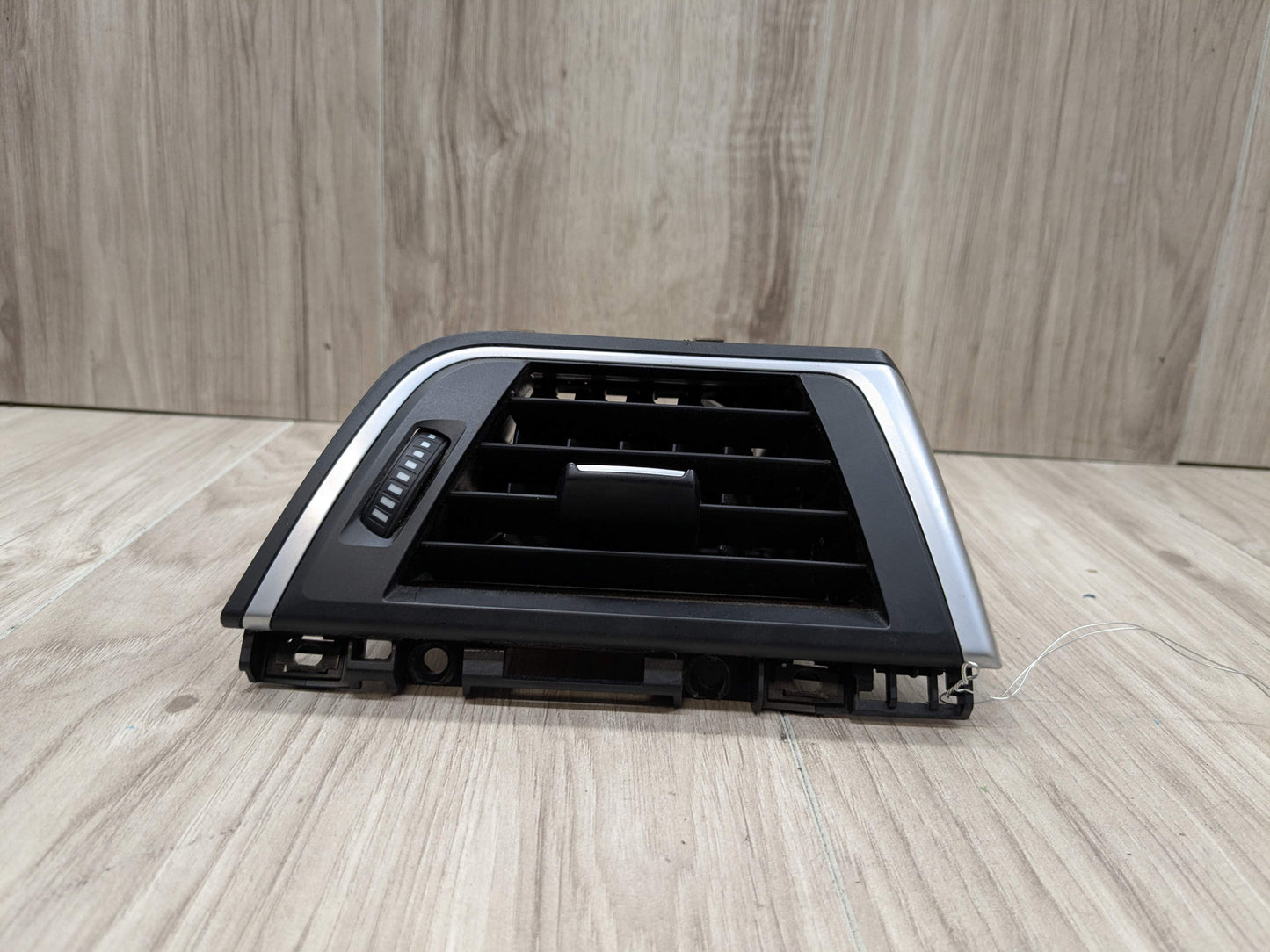 OEM BMW F30 F32 F33 F36 F80 F82 F83 M3 M4 Right Passenger AC Air Vent Grille