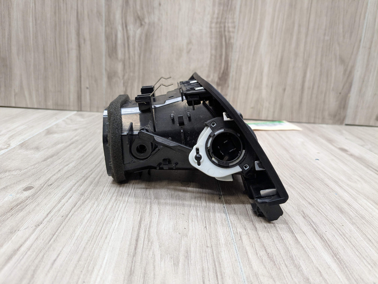 OEM BMW F30 F32 F33 F36 F80 F82 F83 M3 M4 Right Passenger AC Air Vent Grille