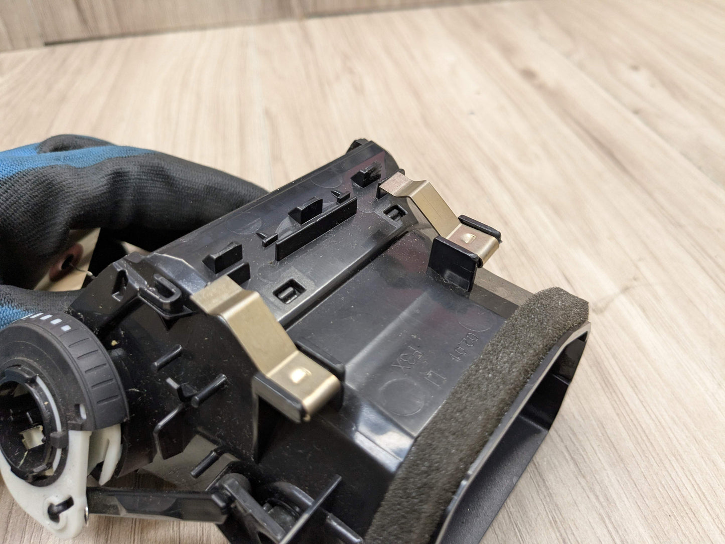 OEM BMW F30 F32 F33 F36 F80 F82 F83 M3 M4 Left Driver Dash AC Air Vent Grille