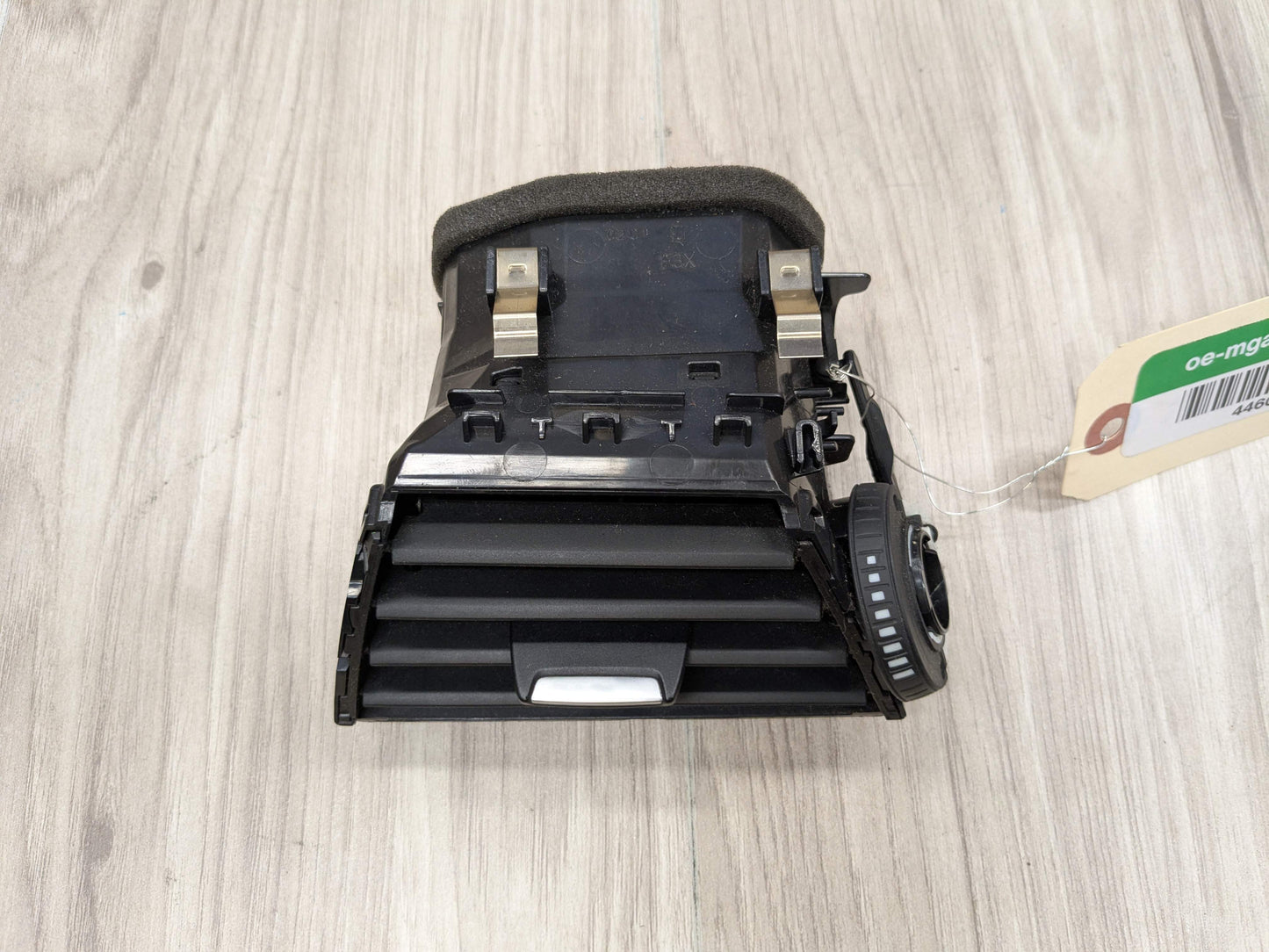 OEM BMW F30 F32 F33 F36 F80 F82 F83 M3 M4 Left Driver Dash AC Air Vent Grille