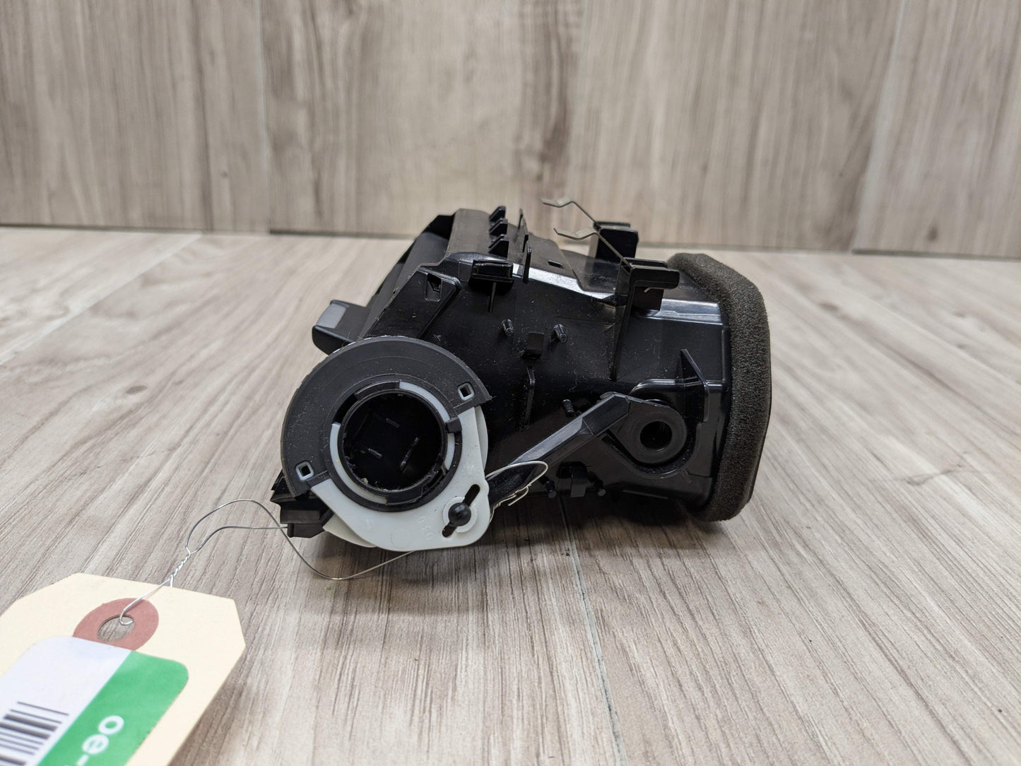 OEM BMW F30 F32 F33 F36 F80 F82 F83 M3 M4 Left Driver Dash AC Air Vent Grille