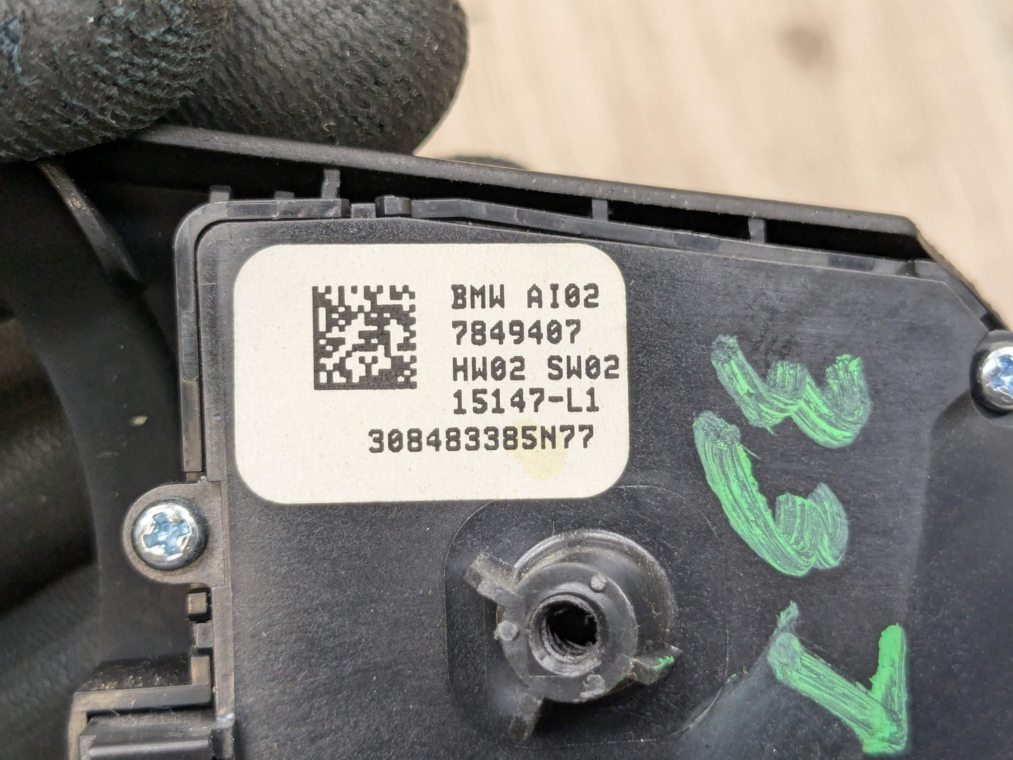 OEM BMW F10 F22 F23 F30 F32 F33 F36 M SPORT Steering Wheel Multifunction Button