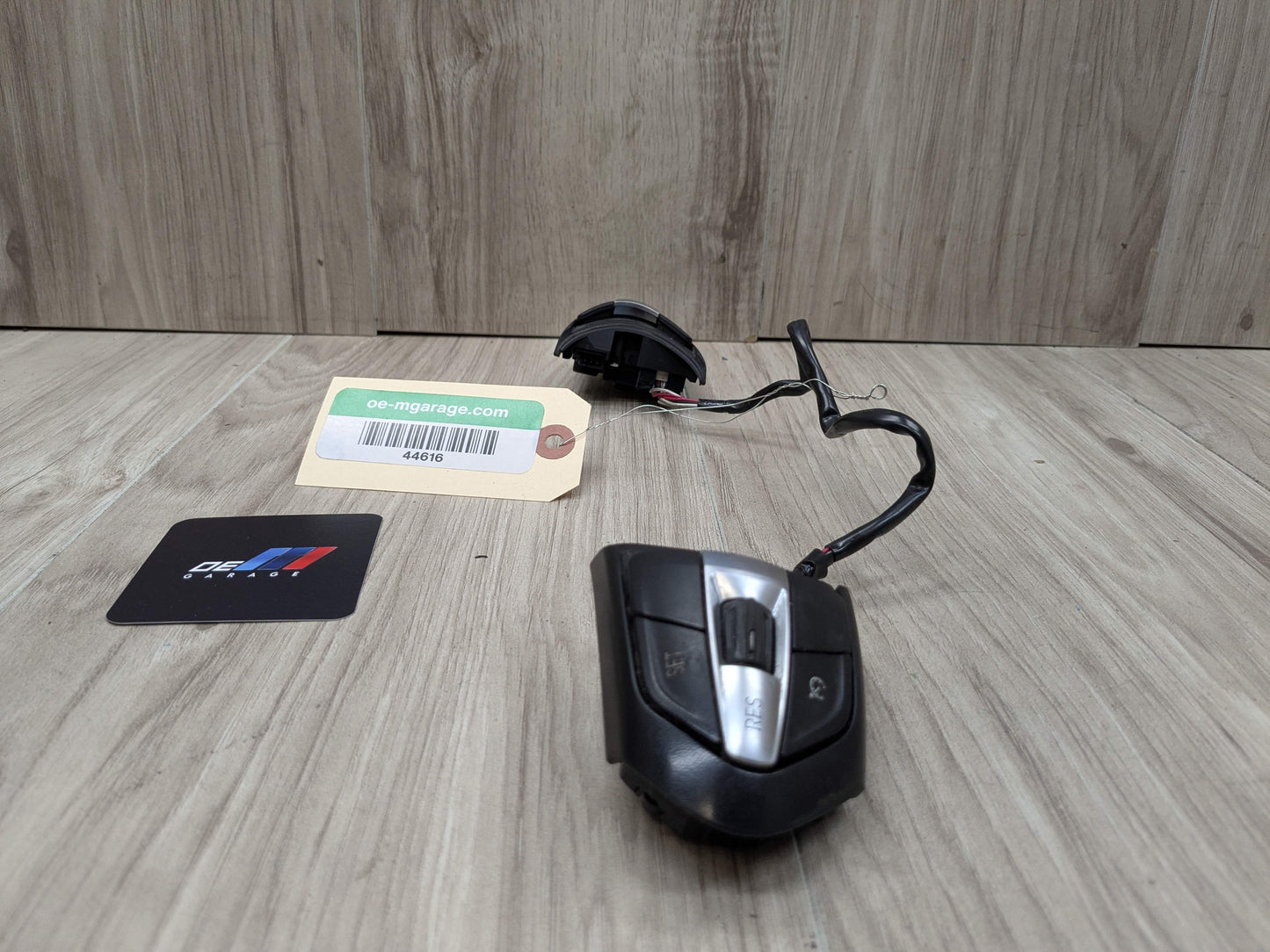 OEM BMW F10 F22 F23 F30 F32 F33 F36 M SPORT Steering Wheel Multifunction Button