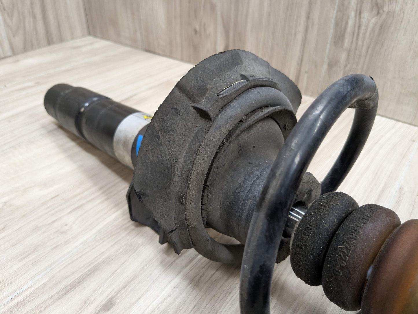 16-18 BILSTEIN BMW F30 340i RWD Front Left Driver Spring Strut Shock Absorber