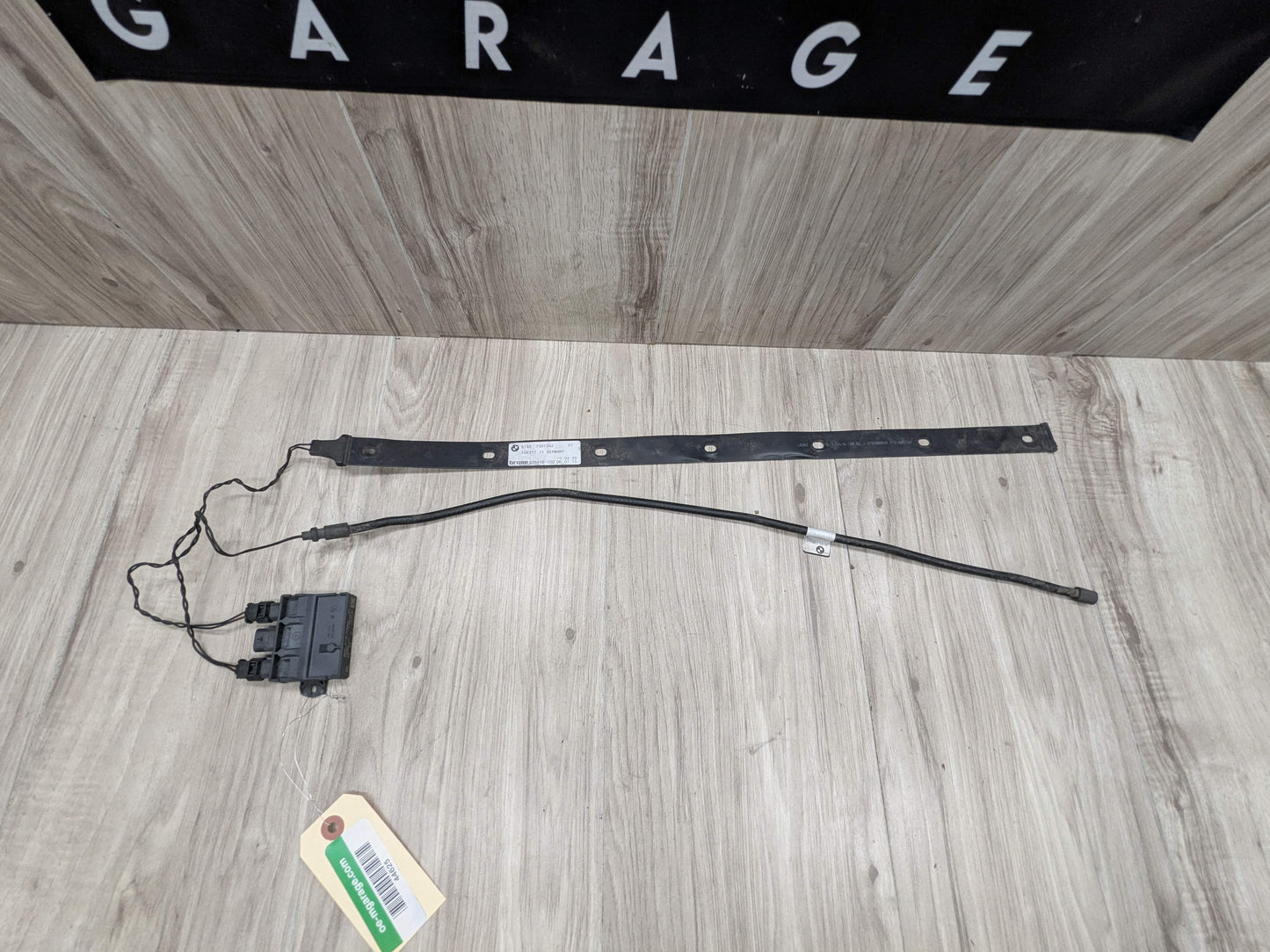 OEM BMW F30 G30 G12 F90 M5 F48 G01 X3 Control Unit Smart Opener Module w/ Sensor