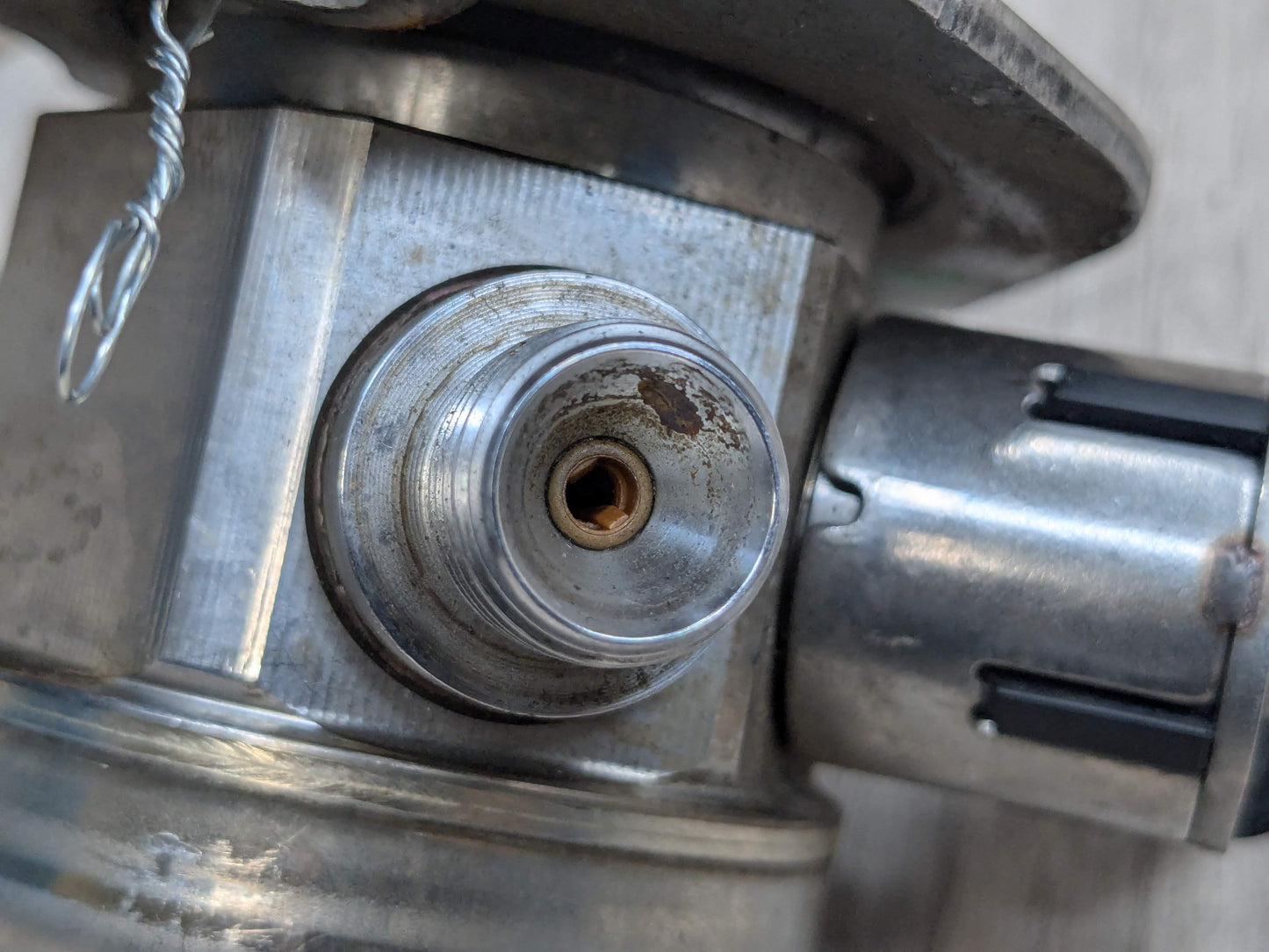 OEM BMW G01 G12 G30 F22 F30 F32 F36 Engine B46 B58 HPFP High Pressure Fuel Pump