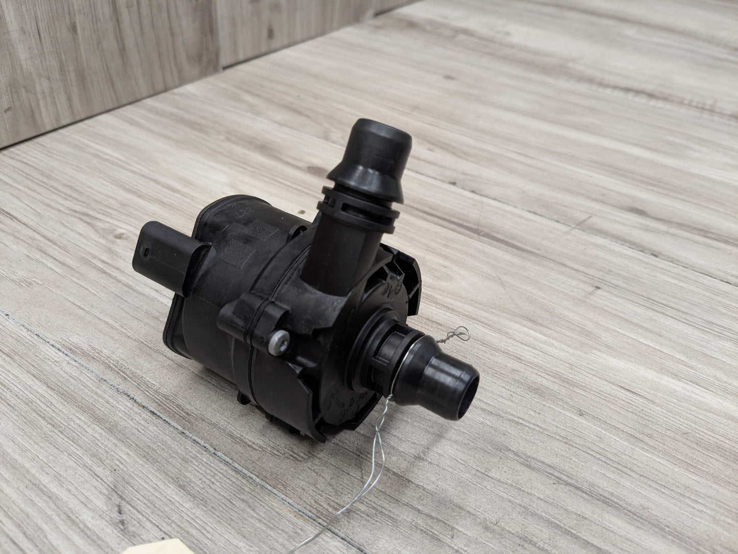 OEM BMW F30 F48 G01 G20 G30 G80 Engine B58 Auxiliary Electric Water Coolant Pump