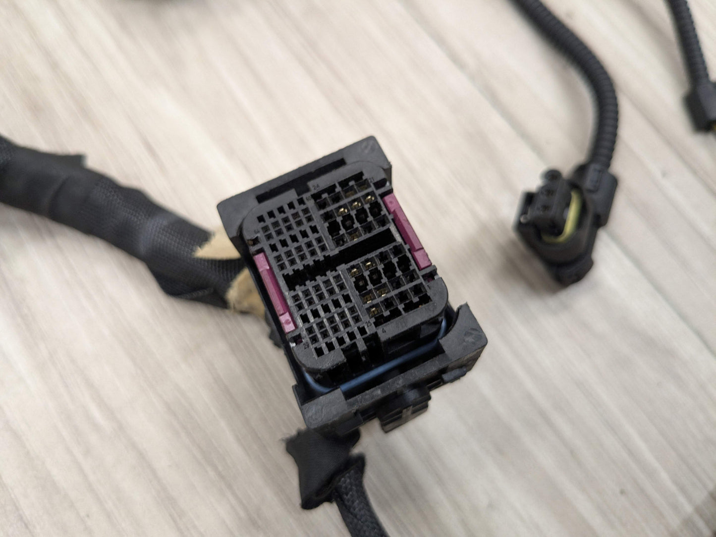 OEM BMW E82 E88 E90 E92 E93 135 335 Engine N54 Module Wire Wiring Harness