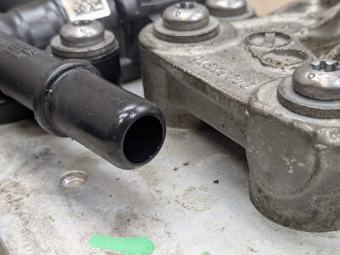 OEM F23 F30 F32 F33 F36 M240 340 440 Transmission Oil Cooler Heat Exchanger B58