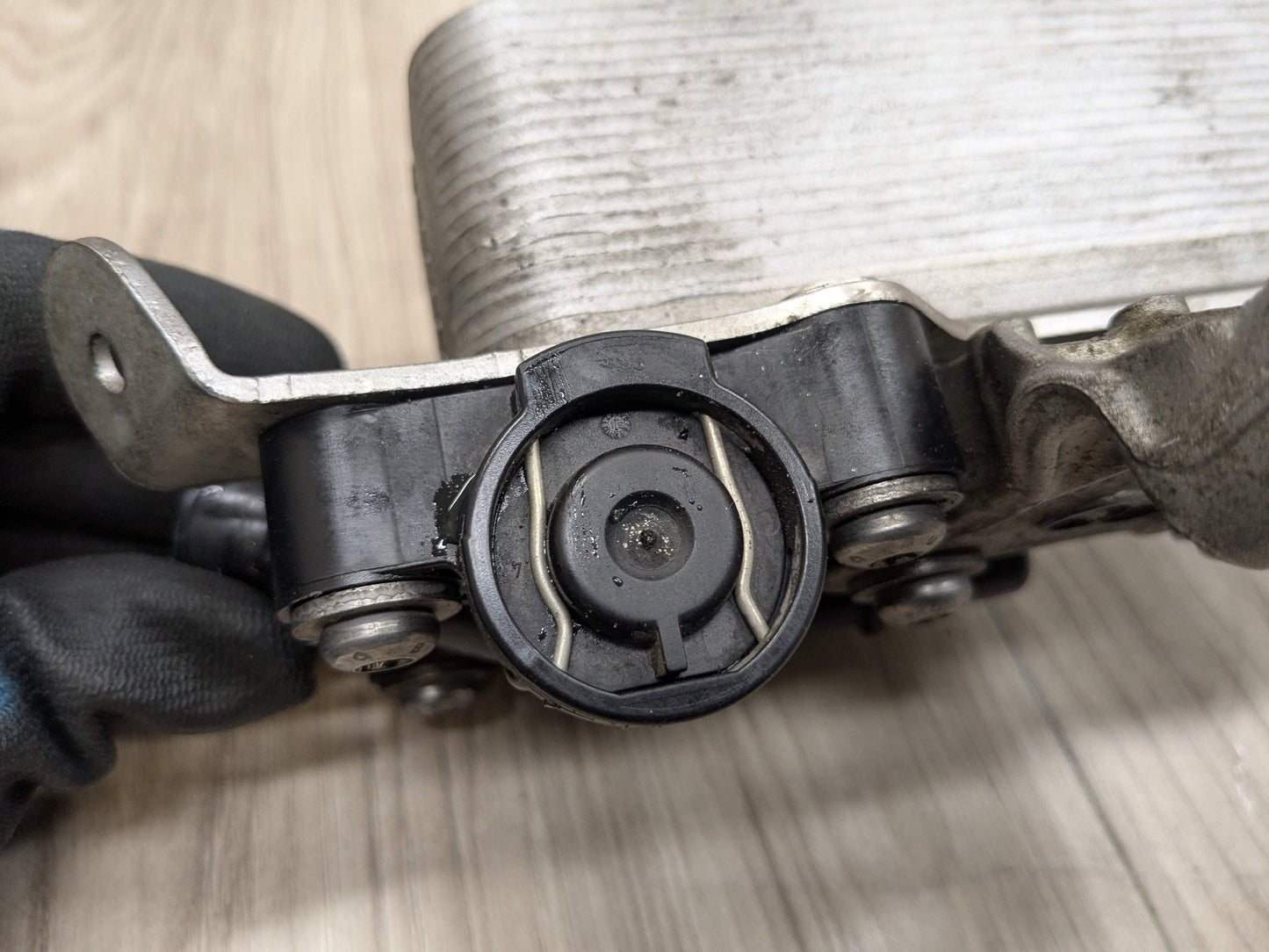 OEM F23 F30 F32 F33 F36 M240 340 440 Transmission Oil Cooler Heat Exchanger B58