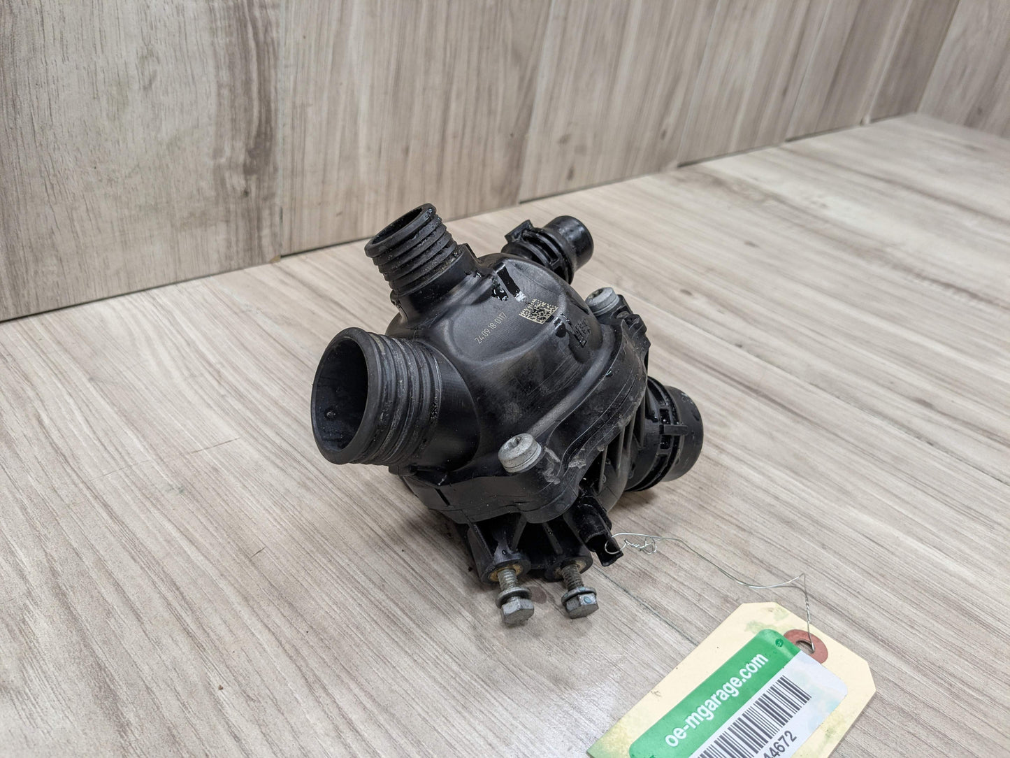 OEM BMW E82 E88 E90 E92 E93 135 335 Engine N54 Water Coolant Thermostat Housing