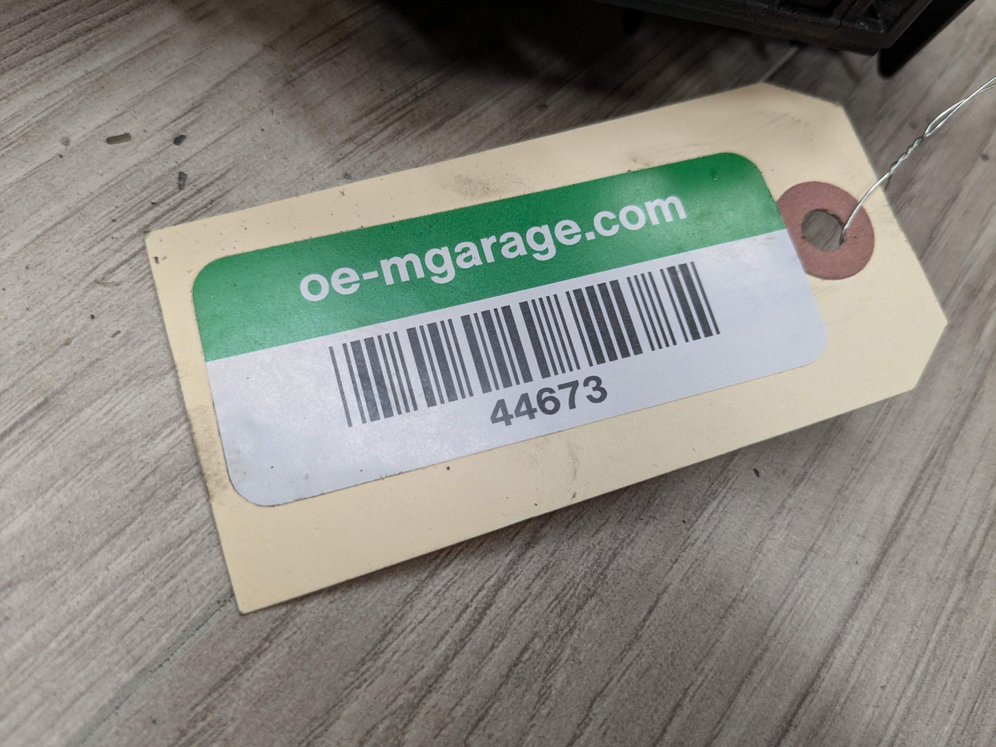 OEM BMW F22 F23 F30 F32 F33 F36 335 440 Engine Oil Auxiliary Secondary Radiator