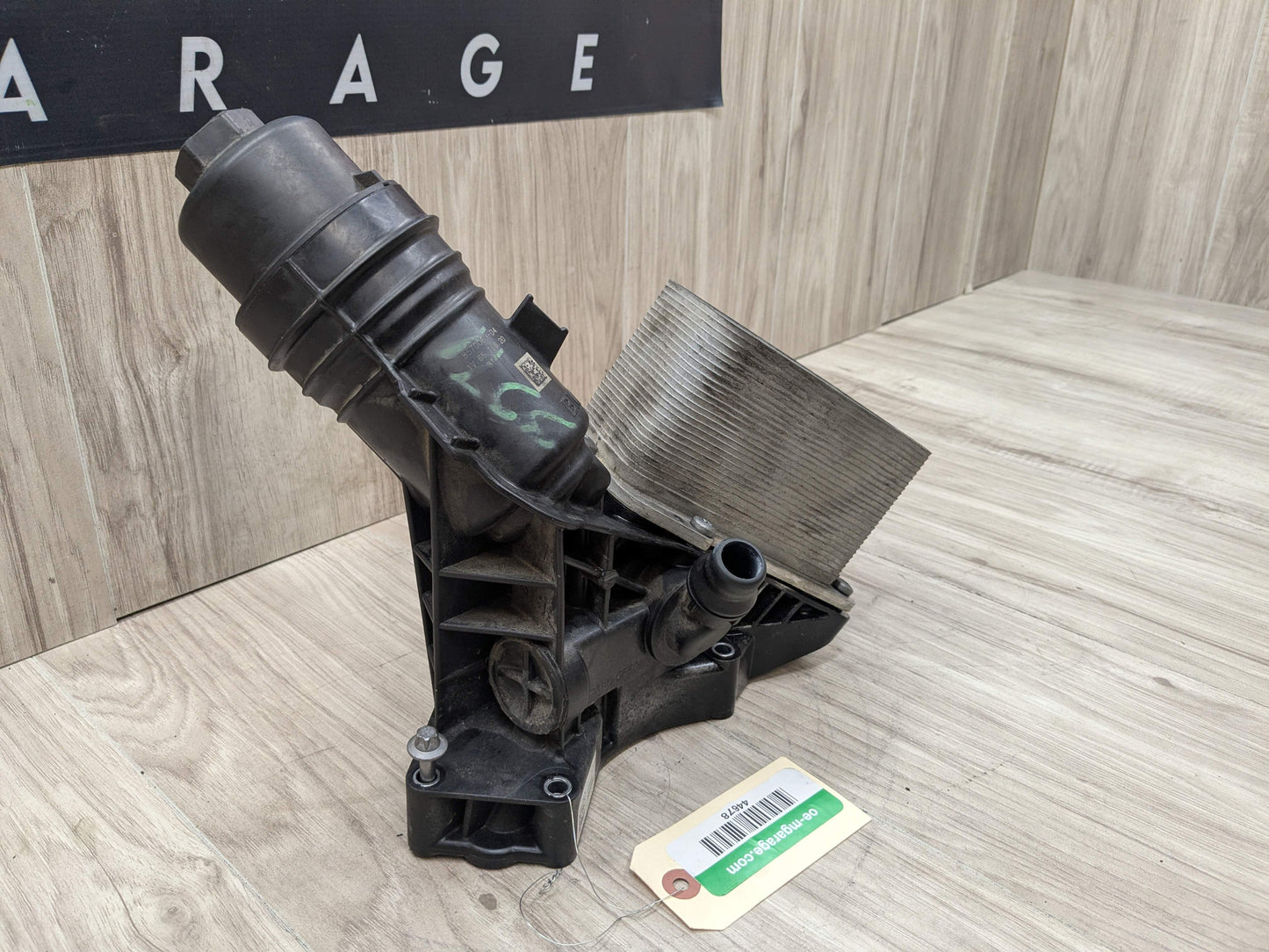 16-20 OEM BMW F22 F30 F32 F36 340 440 Engine B58 Oil Filter Housing