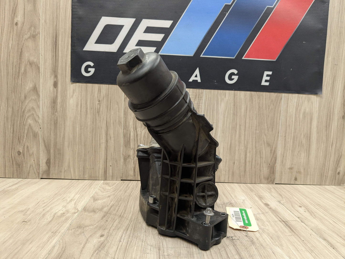 16-20 OEM BMW F22 F30 F32 F36 340 440 Engine B58 Oil Filter Housing