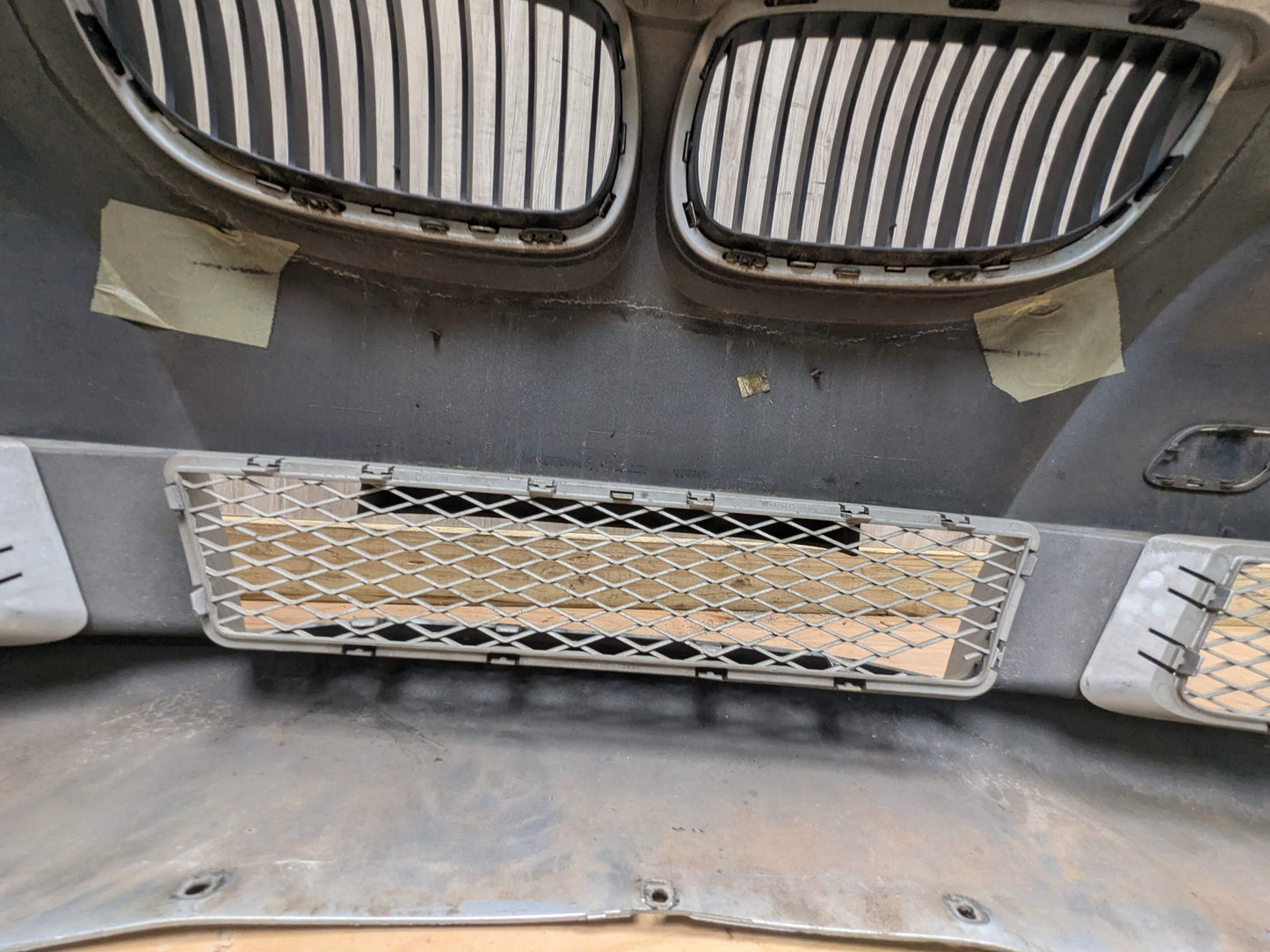 07-10 OEM BMW E92 E93 328 335 Front Bumper Cover w/ Grilles COMPLETE Silver 354