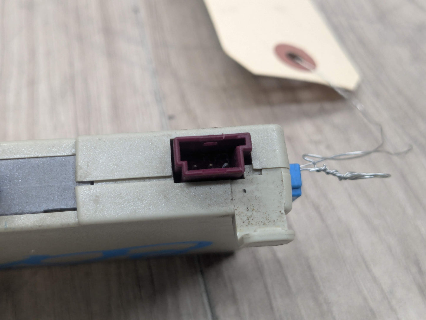 07-13 OEM BMW  E93 Convertible Radio Diversity Antenna Amplifier Module Unit