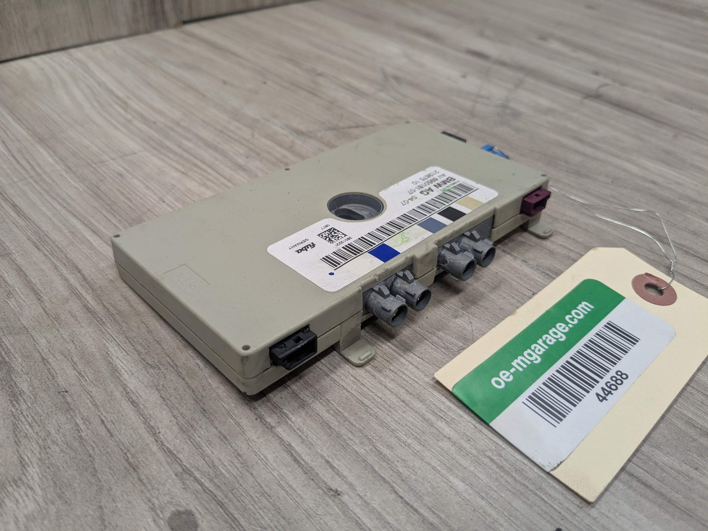 07-13 OEM BMW  E93 Convertible Radio Diversity Antenna Amplifier Module Unit