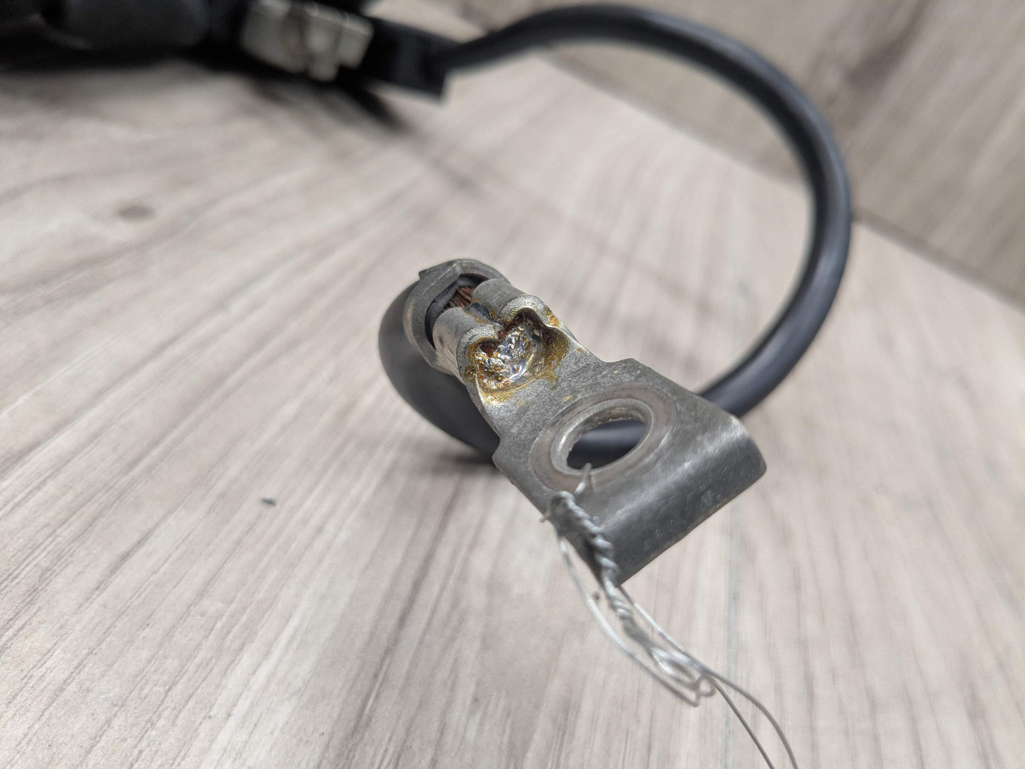 06-13 OEM BMW E70 E88 E90 E93 Battery Negative Cable Terminal IBS Sensor Ground