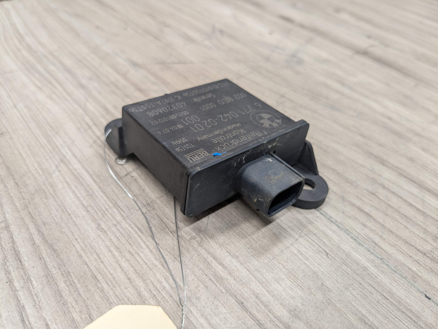 OEM BMW E82 E90 E92 Trigger Transmitter Tire Pressure Monitor Sensor TPMS RDC