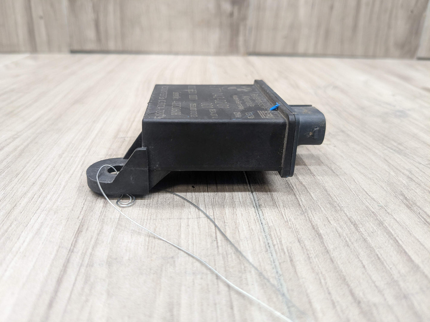 OEM BMW E82 E90 E92 Trigger Transmitter Tire Pressure Monitor Sensor TPMS RDC