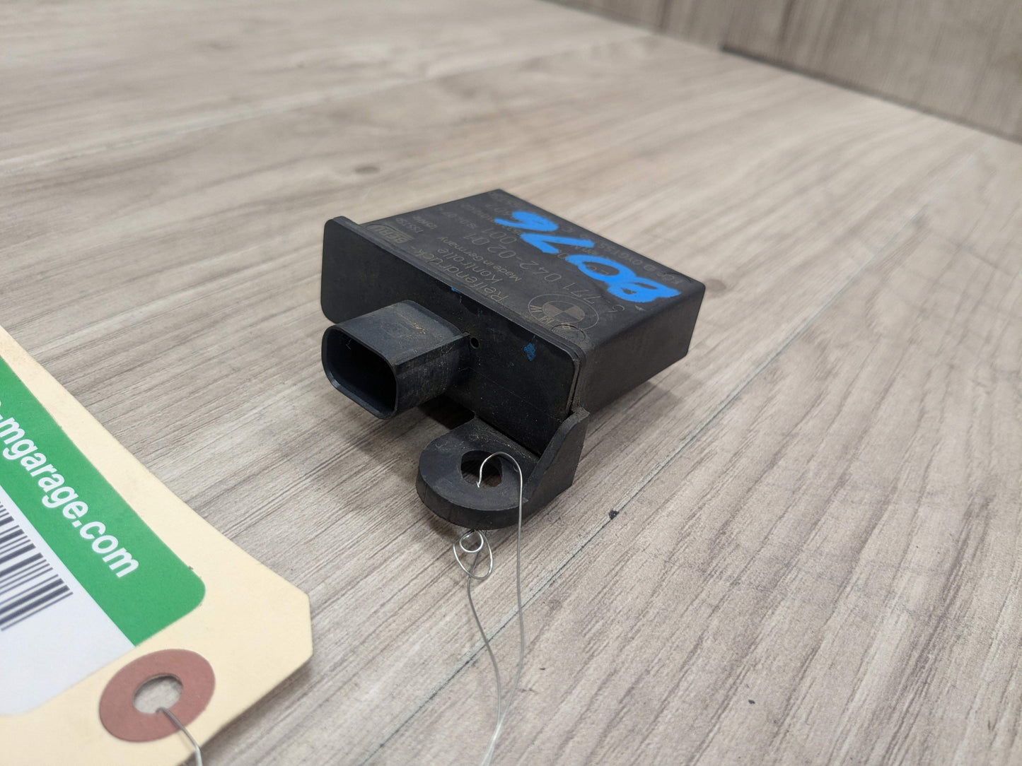 OEM BMW E90 E92 E82 Trigger Transmitter Tire Pressure Monitor Sensor TPMS RDC