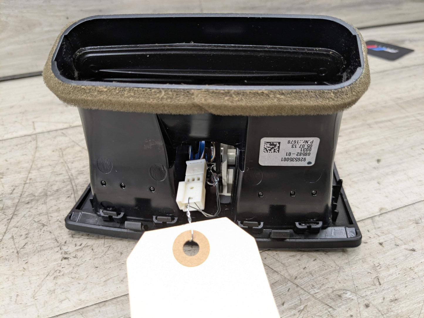 OEM BMW F22 F30 F32 F36 F80 F82 M3 M4 Rear AC Air Vent Trim Cover Panel Black