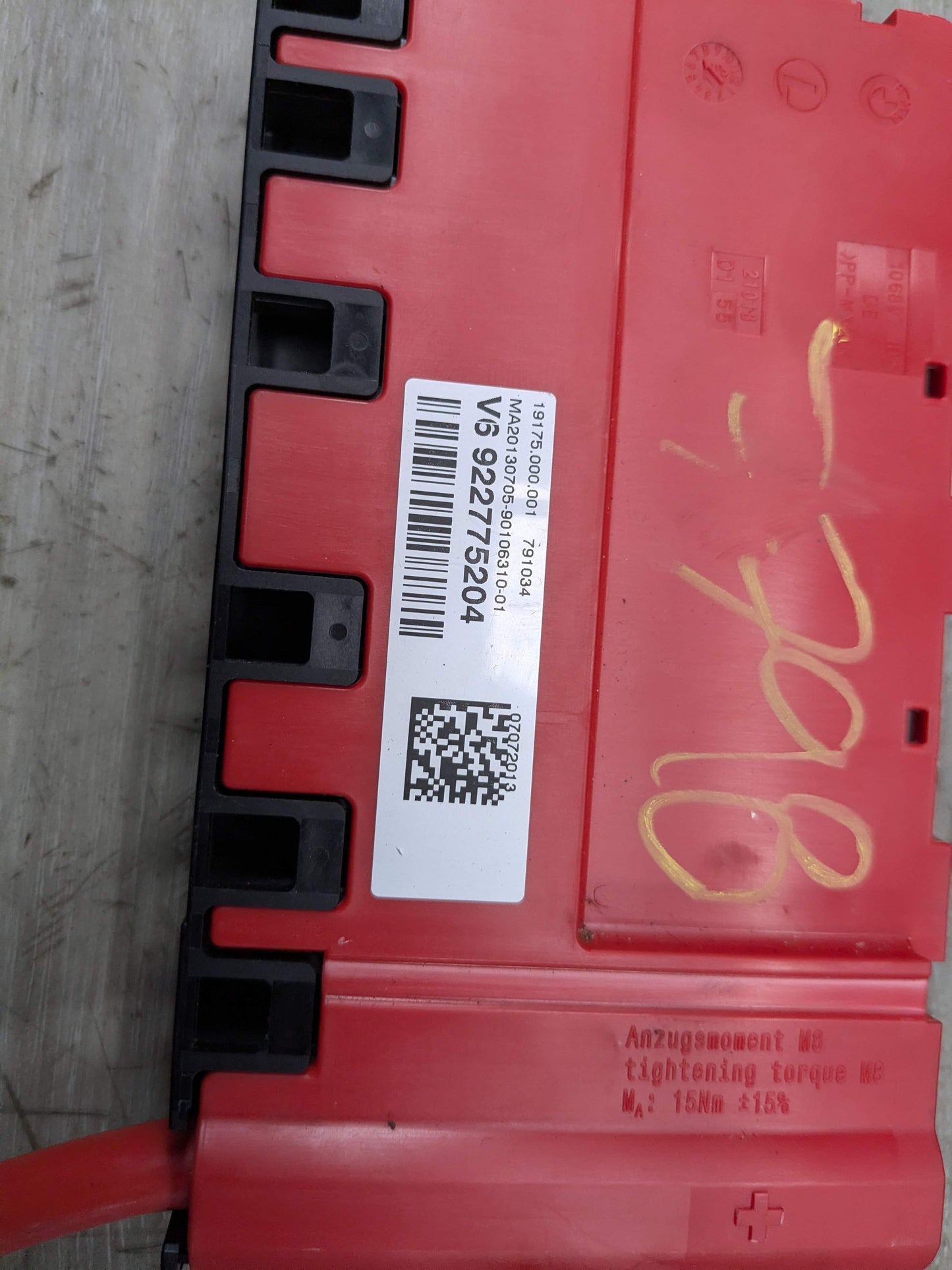 OEM BMW F22 F30 F32 F36 F80 F82 Positive Battery Distributor B+ Power Fuse Box