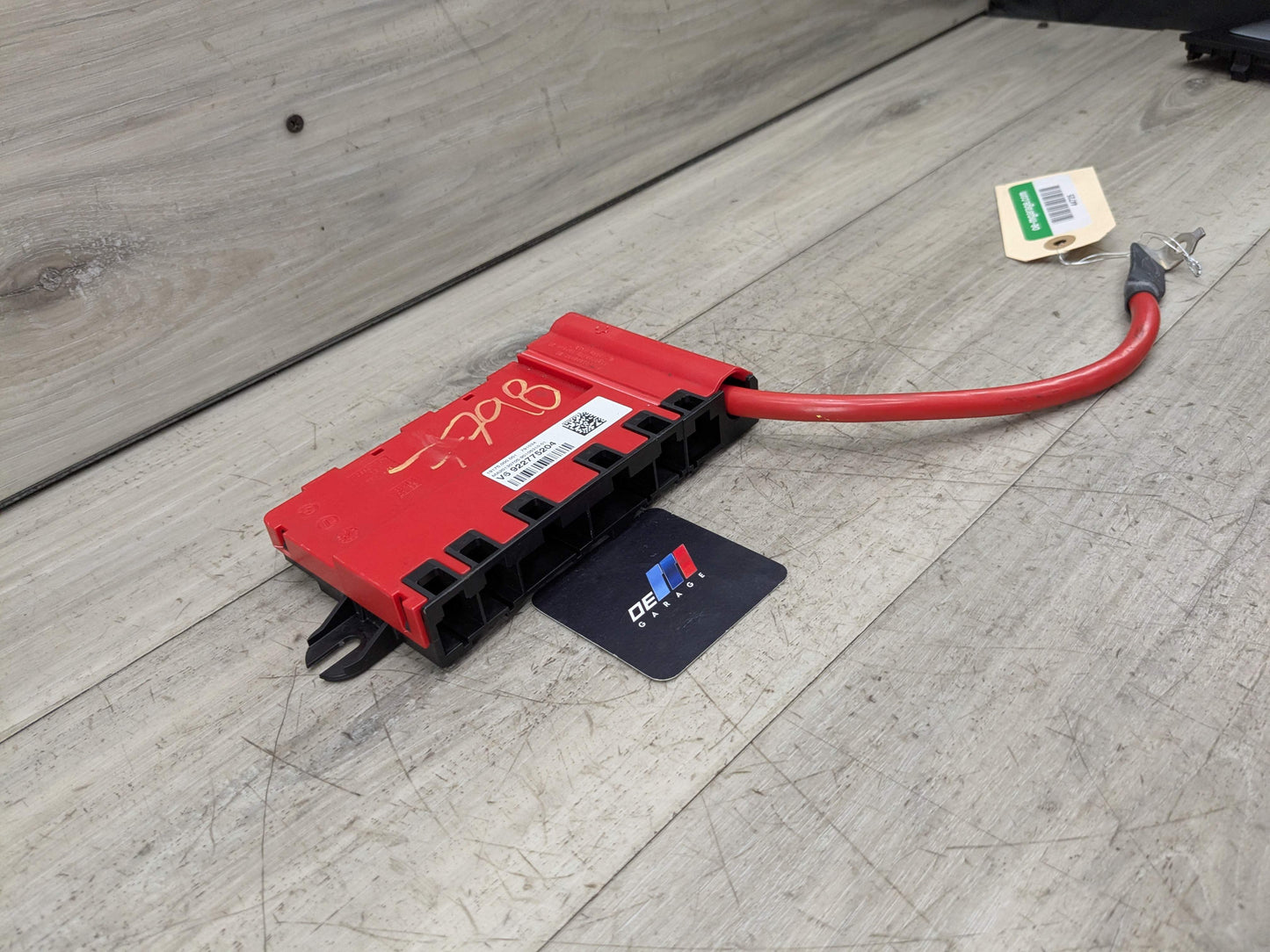 OEM BMW F22 F30 F32 F36 F80 F82 Positive Battery Distributor B+ Power Fuse Box