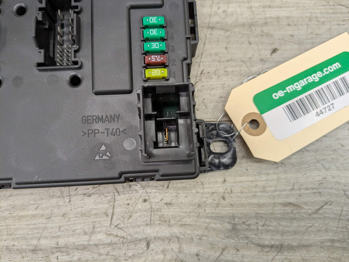 OEM BMW F30 F32 F36 F80 F82 REM Rear Body Control Unit Electronic Module BCM Box