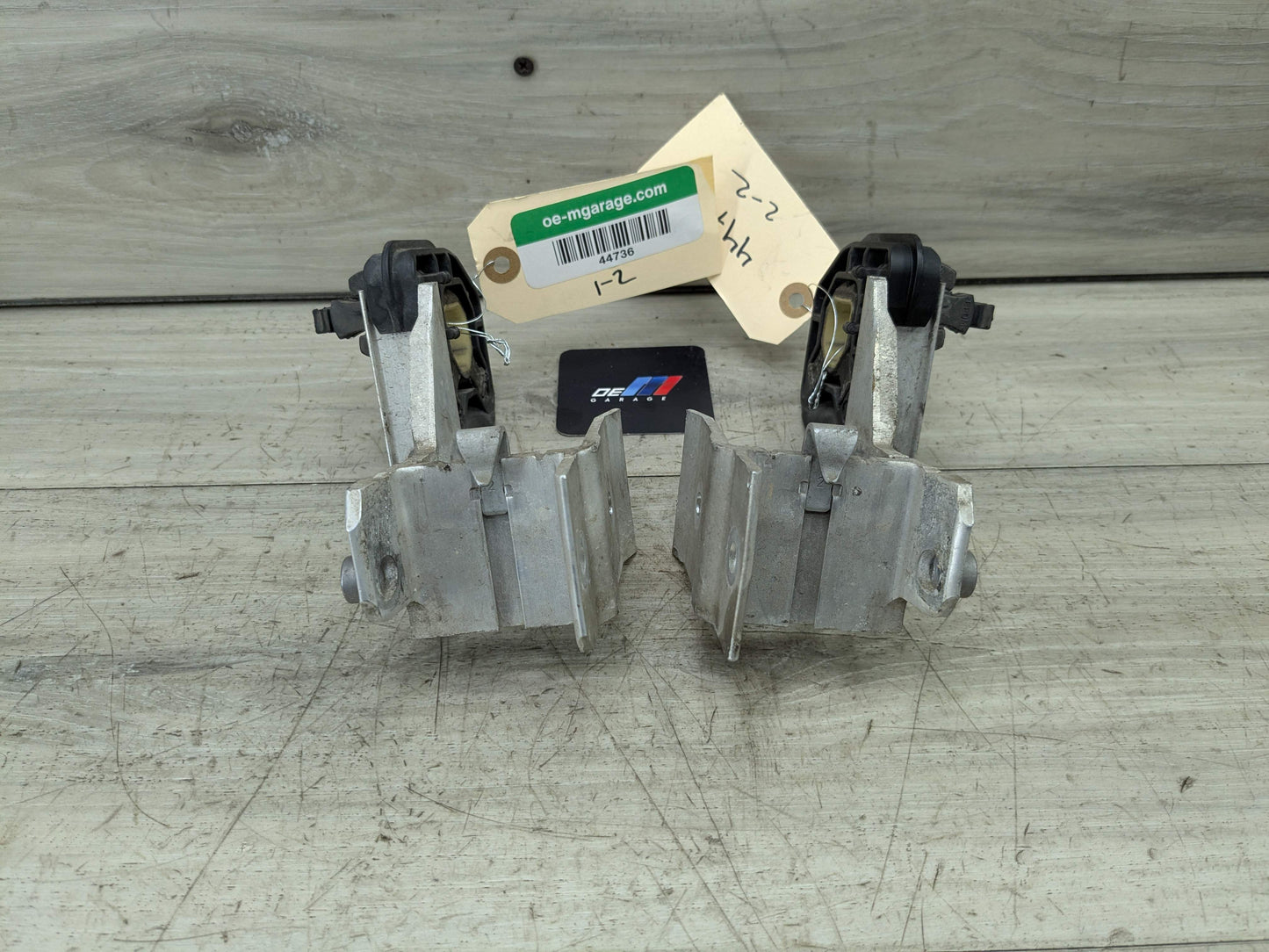 OEM BMW F22 F23 F30 F32 F33 F36 Radiator Carrier Support Bracket Left Right SET