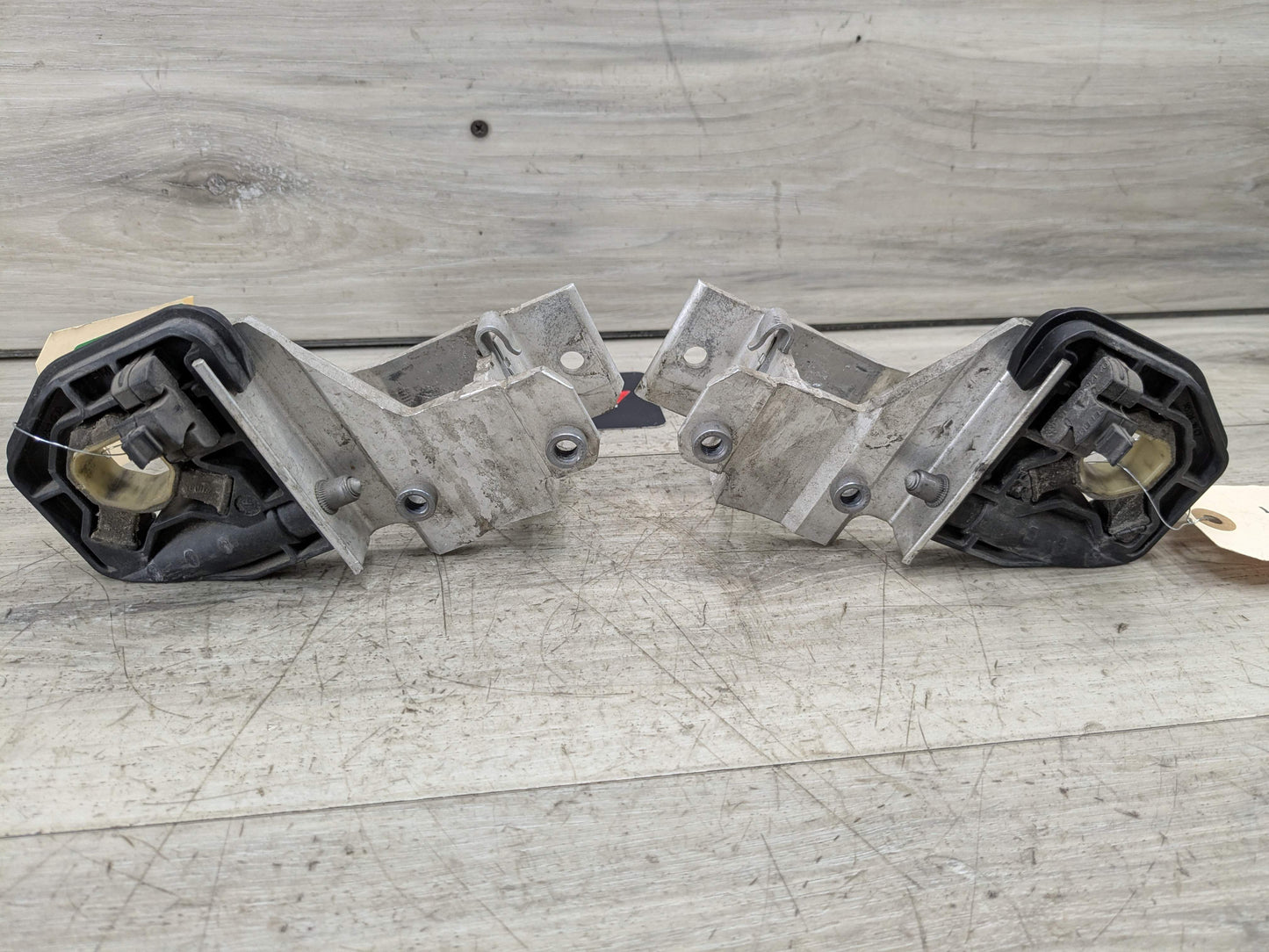 OEM BMW F22 F23 F30 F32 F33 F36 Radiator Carrier Support Bracket Left Right SET