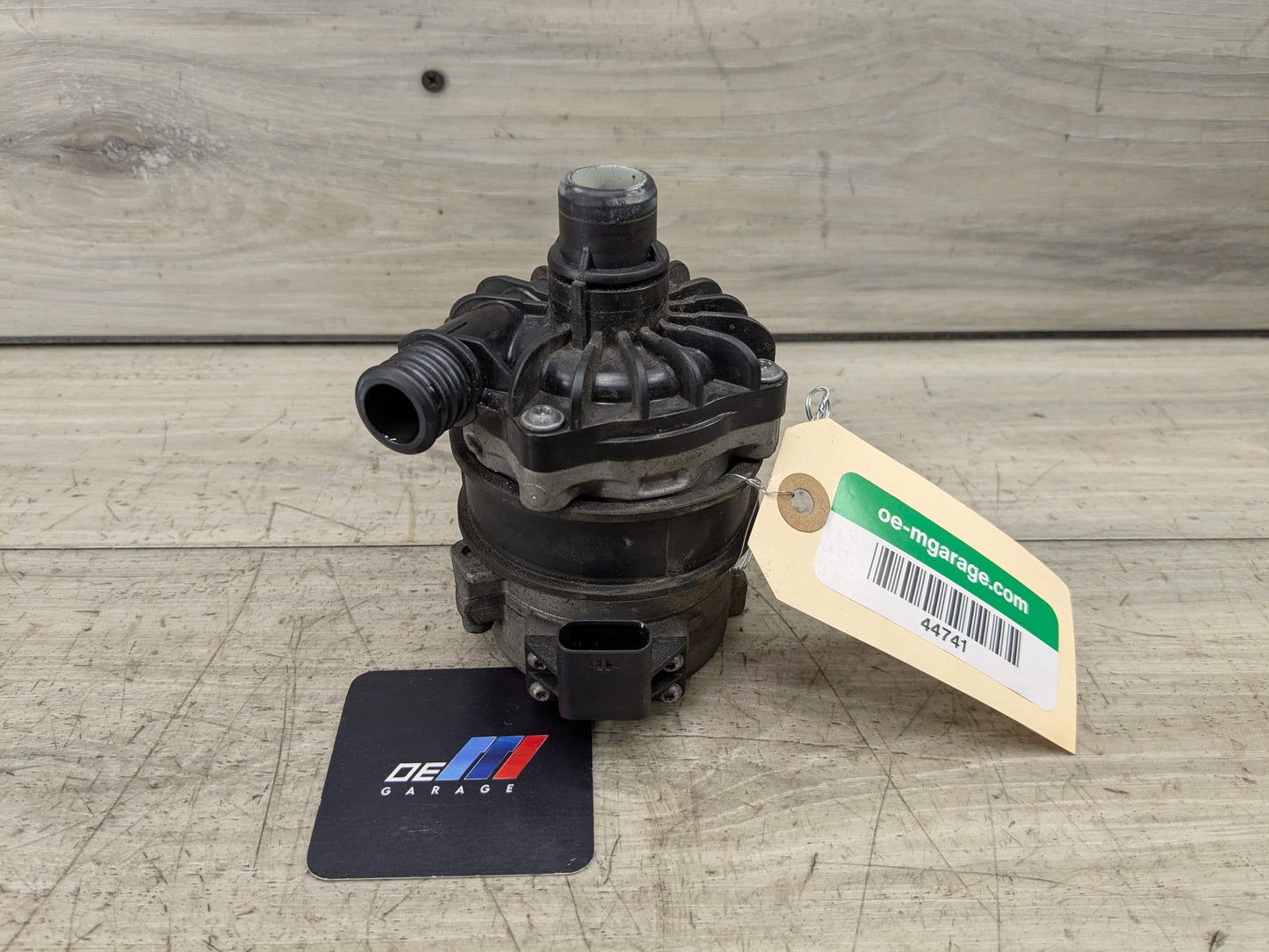 OEM BMW F22 F30 F32 F36 F87 335 435 Engine N55 Auxiliary Electric Water Pump