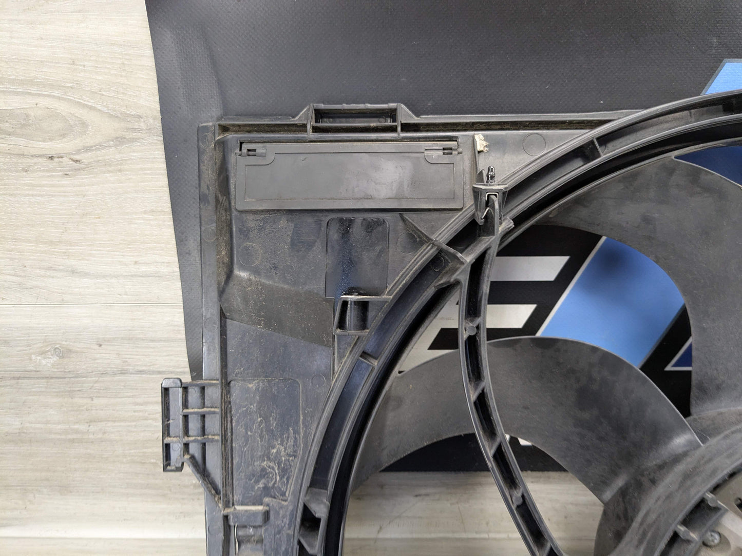 12-16 OEM BMW F22 F23 F30 F32 F33 F36 F87 M2 Radiator Cooling Fan Shroud 850W