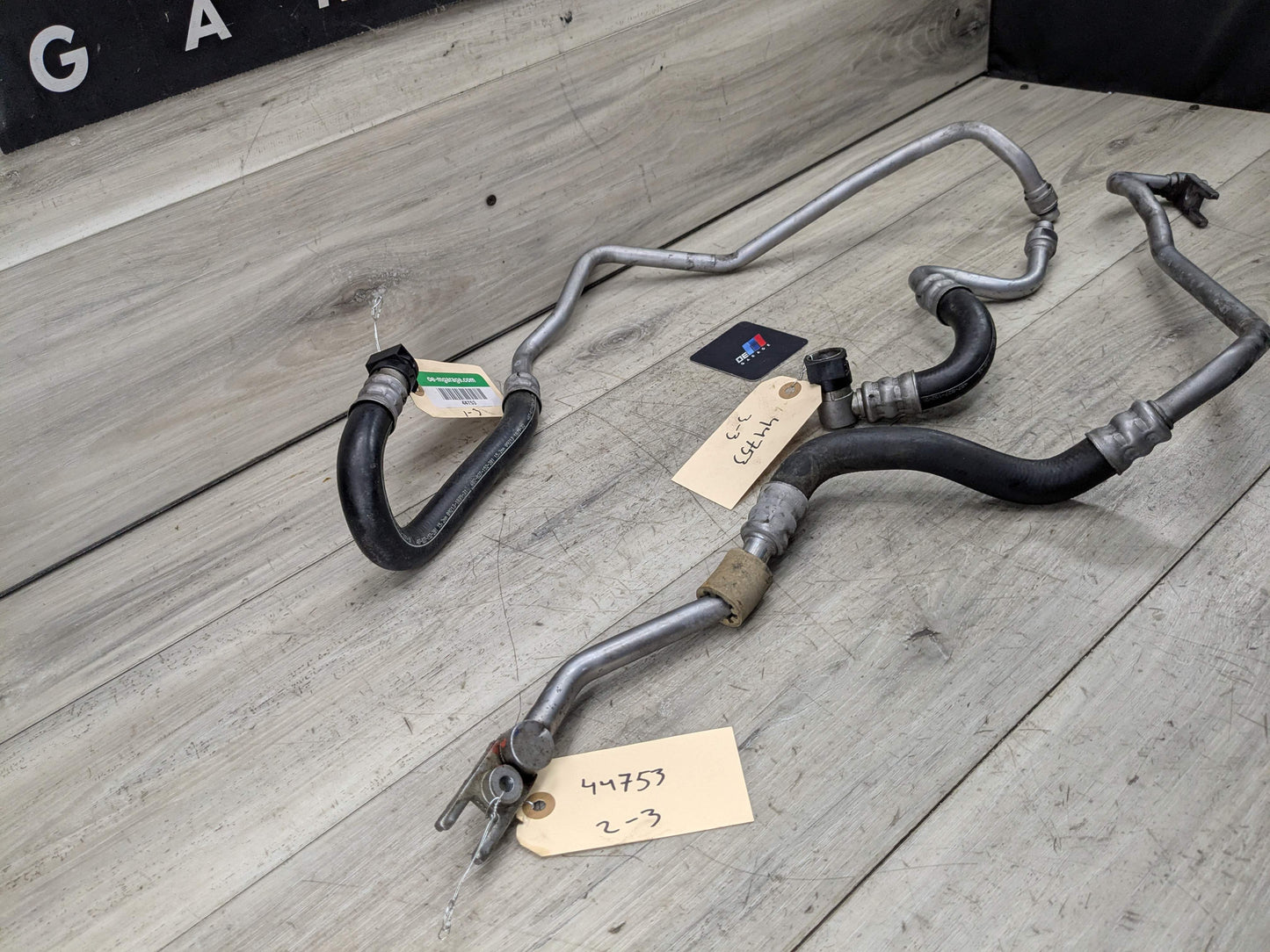 OEM F22 F30 F32 F87 335 435 Engine Oil N55 Cooler Pipe Lines Inlet Outlet SET